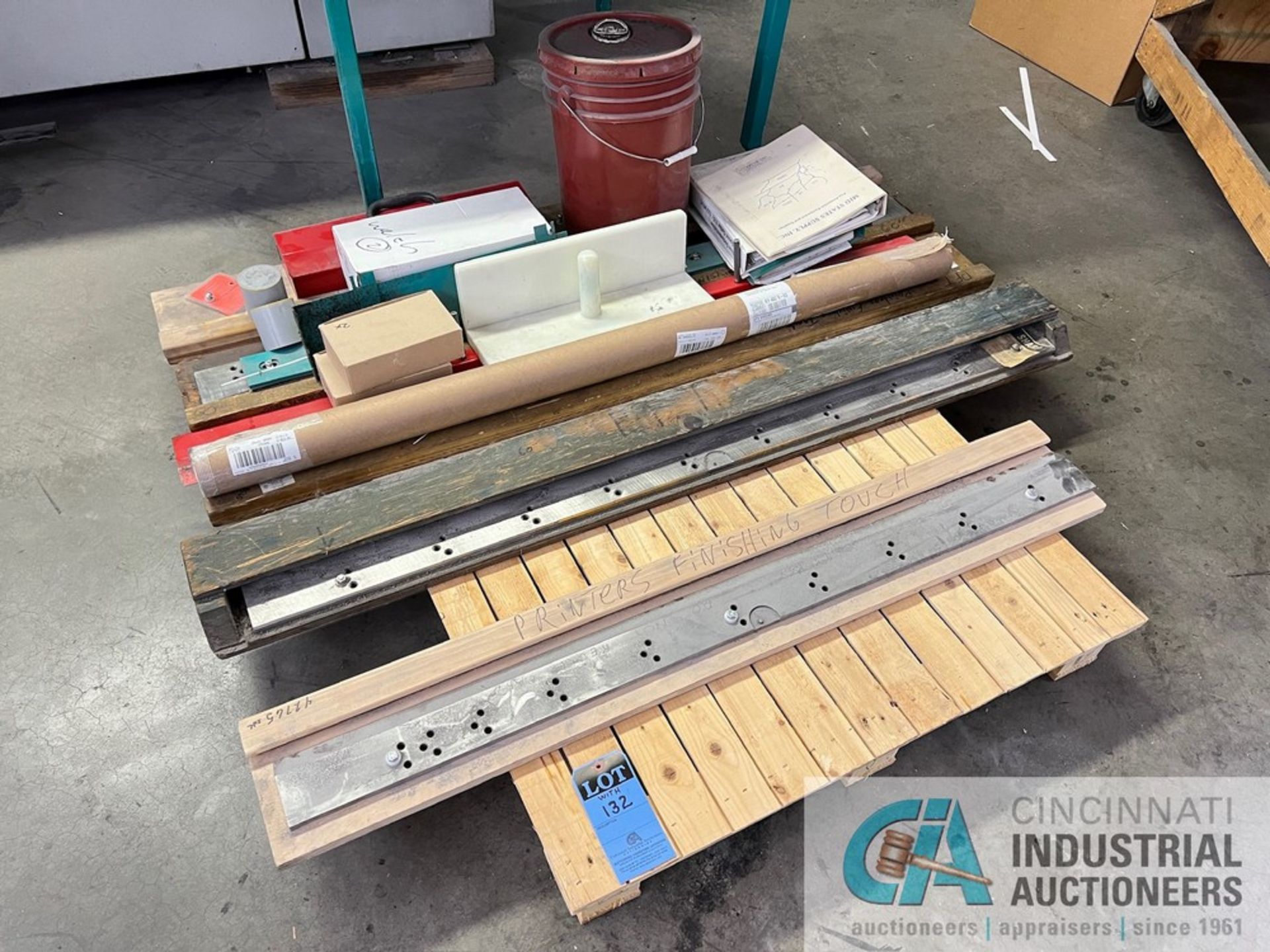 52" PERFECTA MODEL 132TVC GUILLATINE PAPER CUTTER; S/N 72356, WITH TOOLS AND BLADES **For - Image 11 of 13