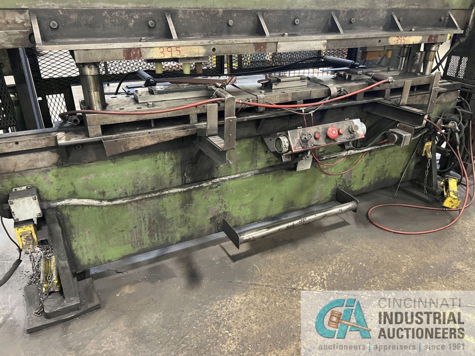 65 TON X 120" VERSON MECHANICAL PRESS BRAKE WITH REMOVEABLE FLANGES TO BED AND RAM; S/N 21472-208- - Image 6 of 15