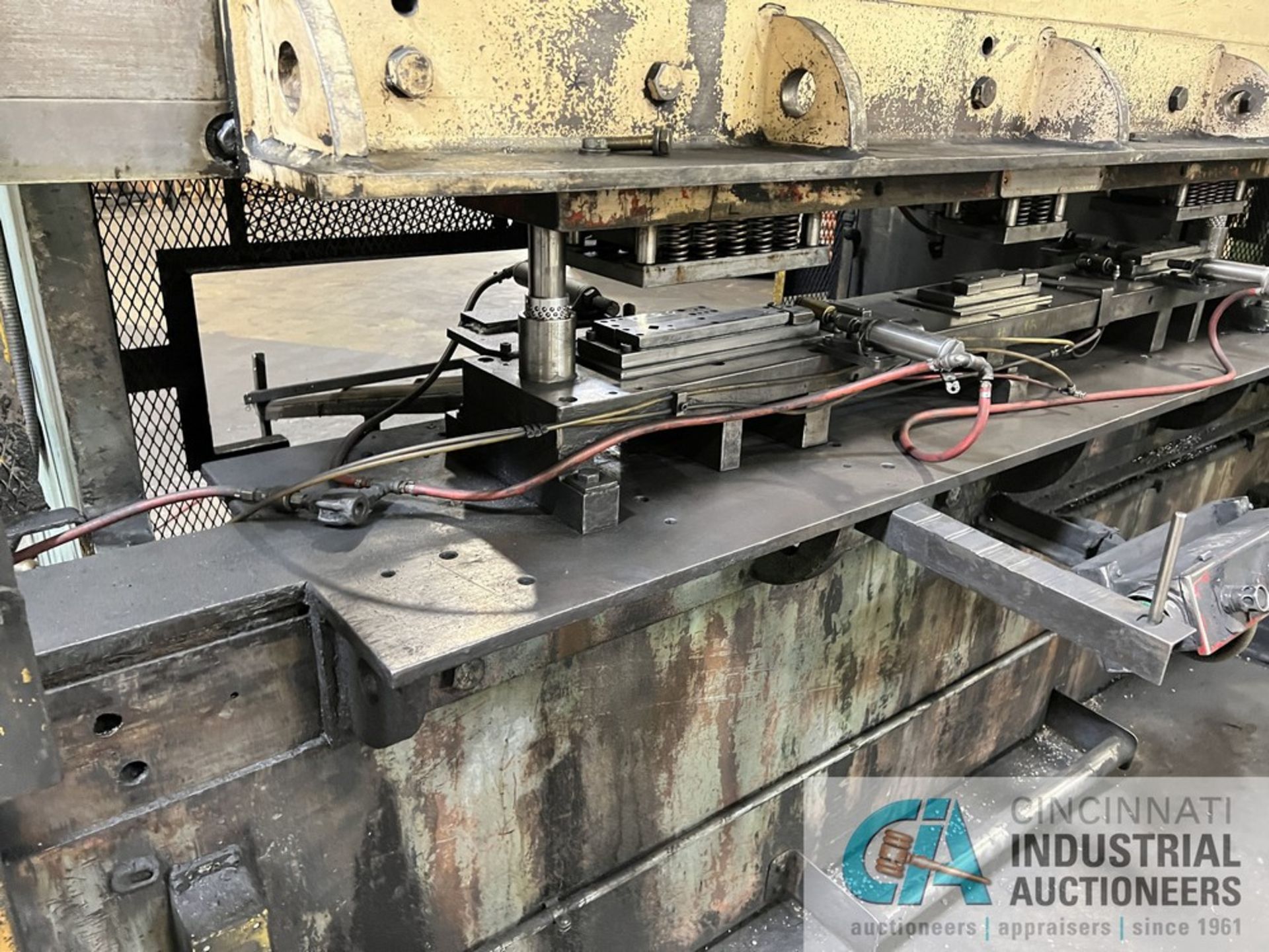 150 TON X 120" VERSON MODEL B-78-150 MECHANICAL PRESS BRAKE WITH REMOVEABLE FLANGES TO BED AND - Image 7 of 18