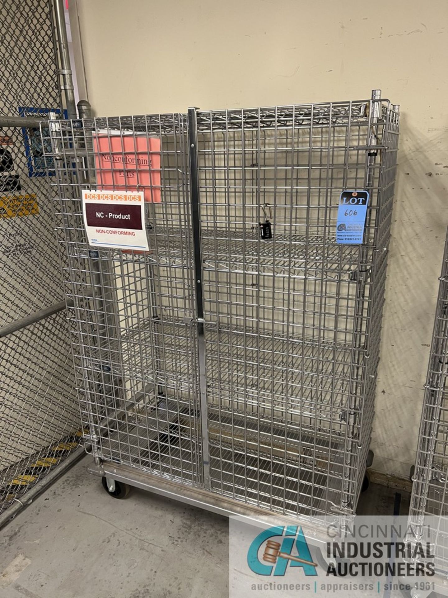 48" X 24" X 68" NEXEL PORTABLE WIRE CAGE (BOND)