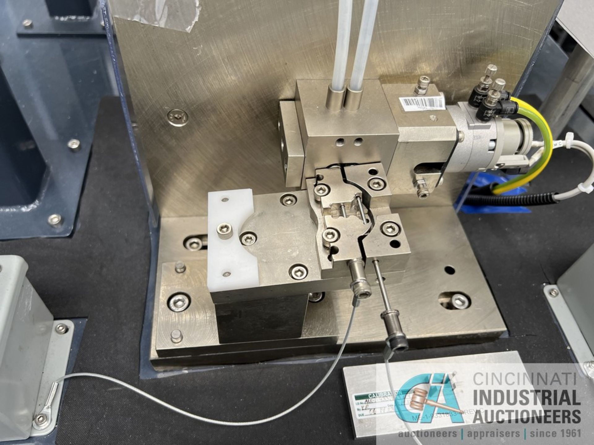 SPIROL MODEL HSD AUTO PIN INSERTER; S/N 1059832 (2018), WITH (2) 7" VIBRATORY BOWLS (JPF) - Image 4 of 7