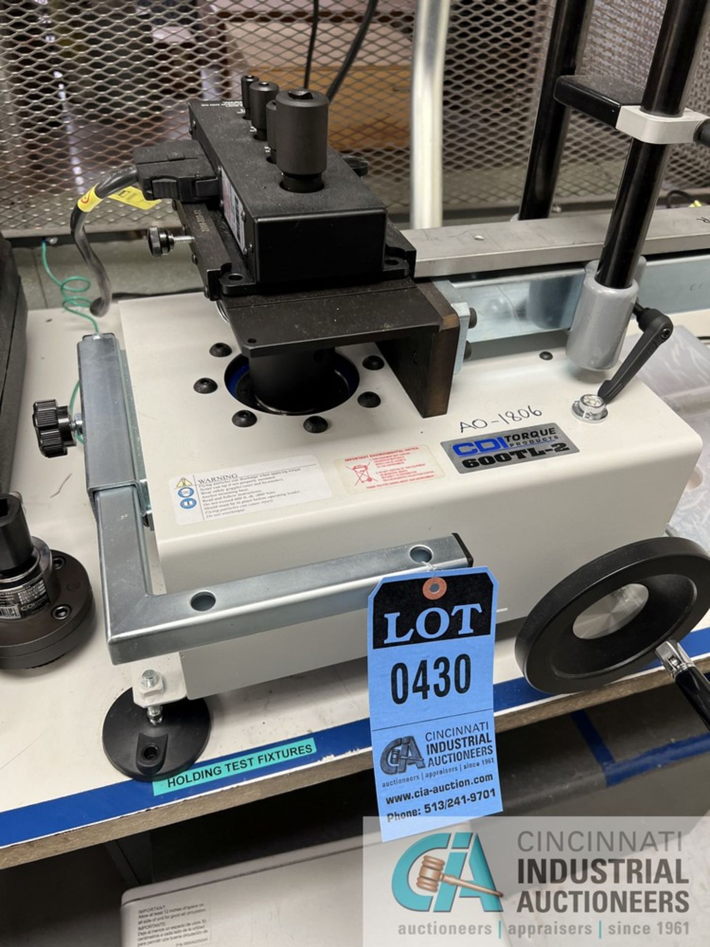 CDI TORQUE PRODUCTS MODEL 5000-3 TORQUE CALIBRATION WITH 600TL MECHANICAL LOADER; S/N U618174, - Image 4 of 7