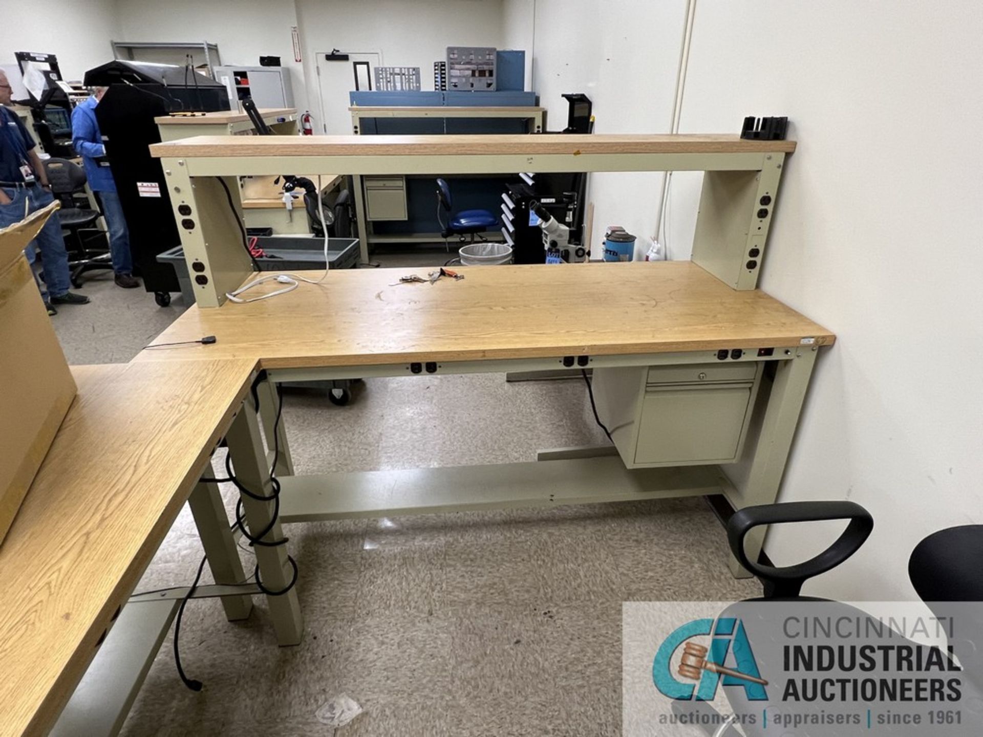 (LOT) 72" X 36" AND 72" X 30" STEEL FRAME BENCHES WITH ELECTRIC PORTS (ENG LAB) - Image 3 of 3