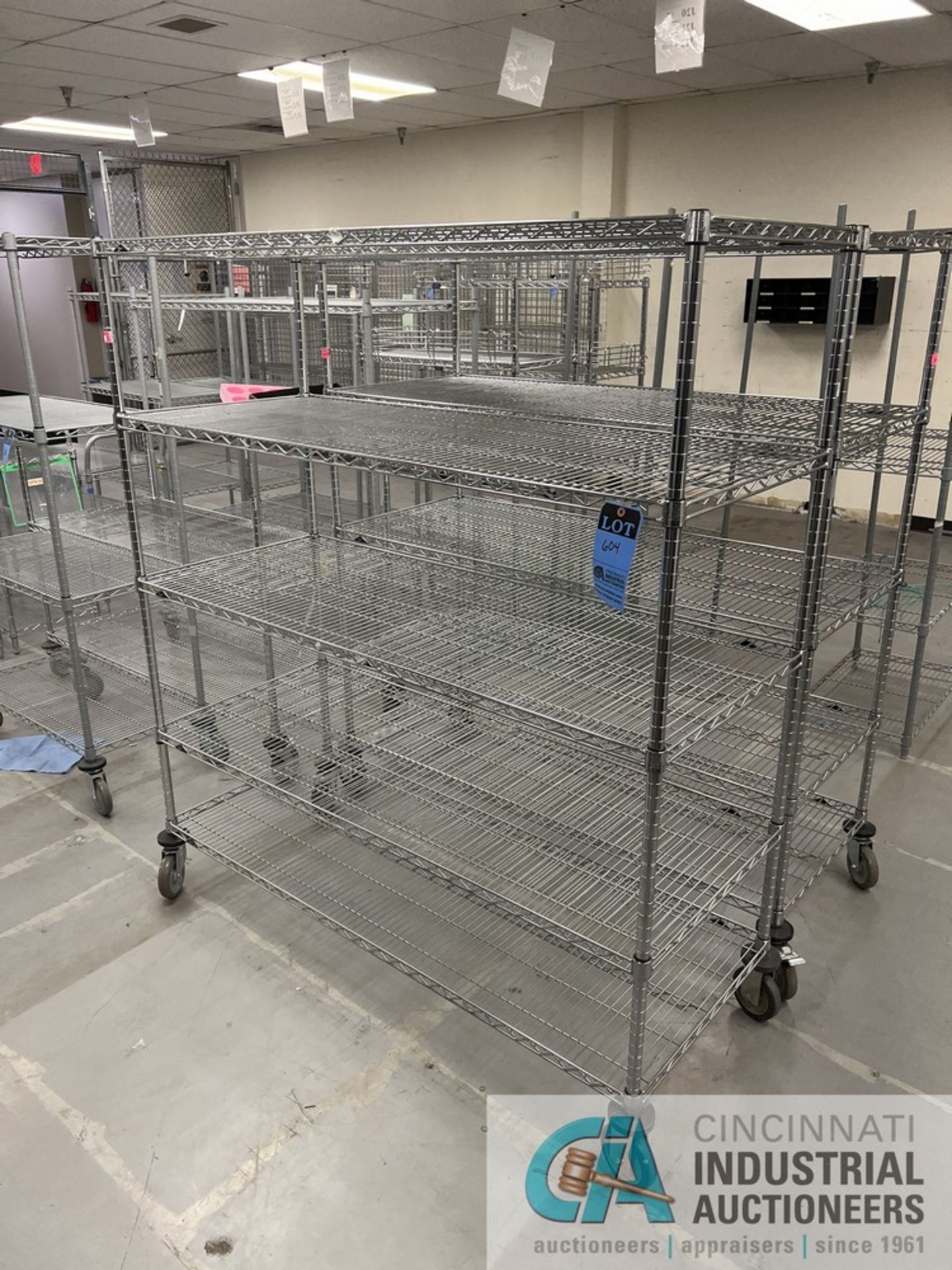 60" X 24" X 68" NEXEL PORTABLE WIRE SHELVING (BOND)