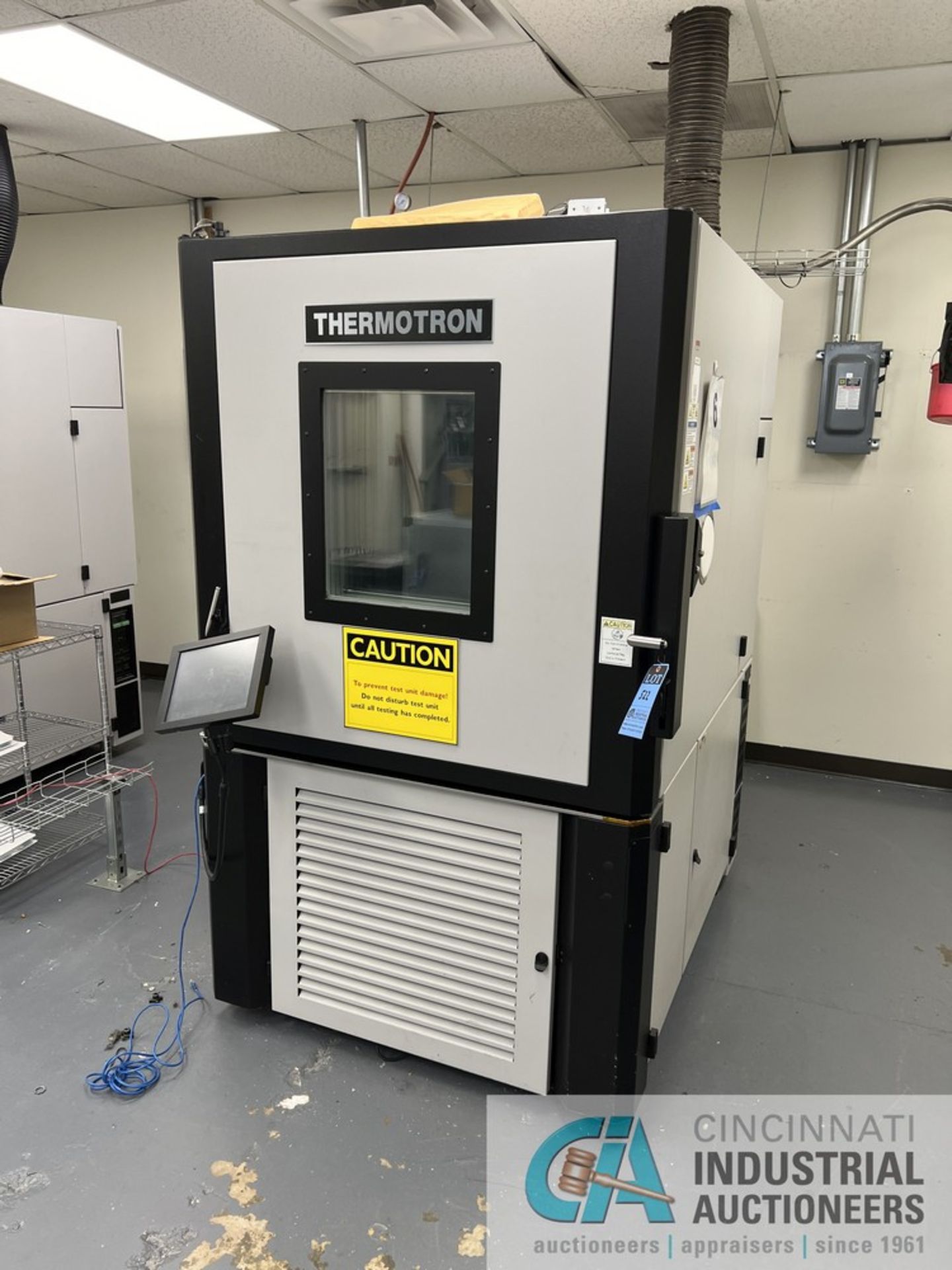 THERMOTRON MODEL SE-600-6-6 ENVIRONMENTAL CHAMBER; S/N 47257, 40" X 27" X 30" CHAMBER, DRO (2016) (