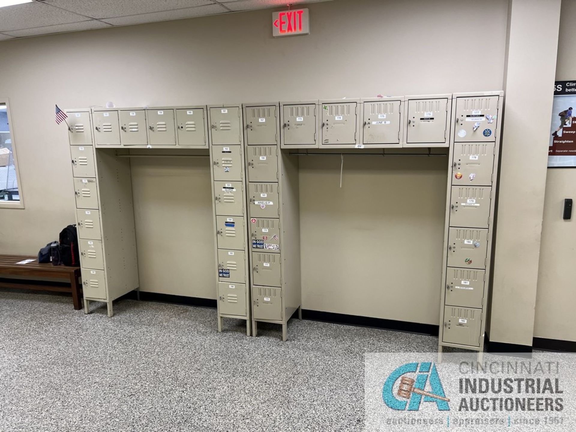 16-COMPARTMENT LOCKERS - Image 2 of 2