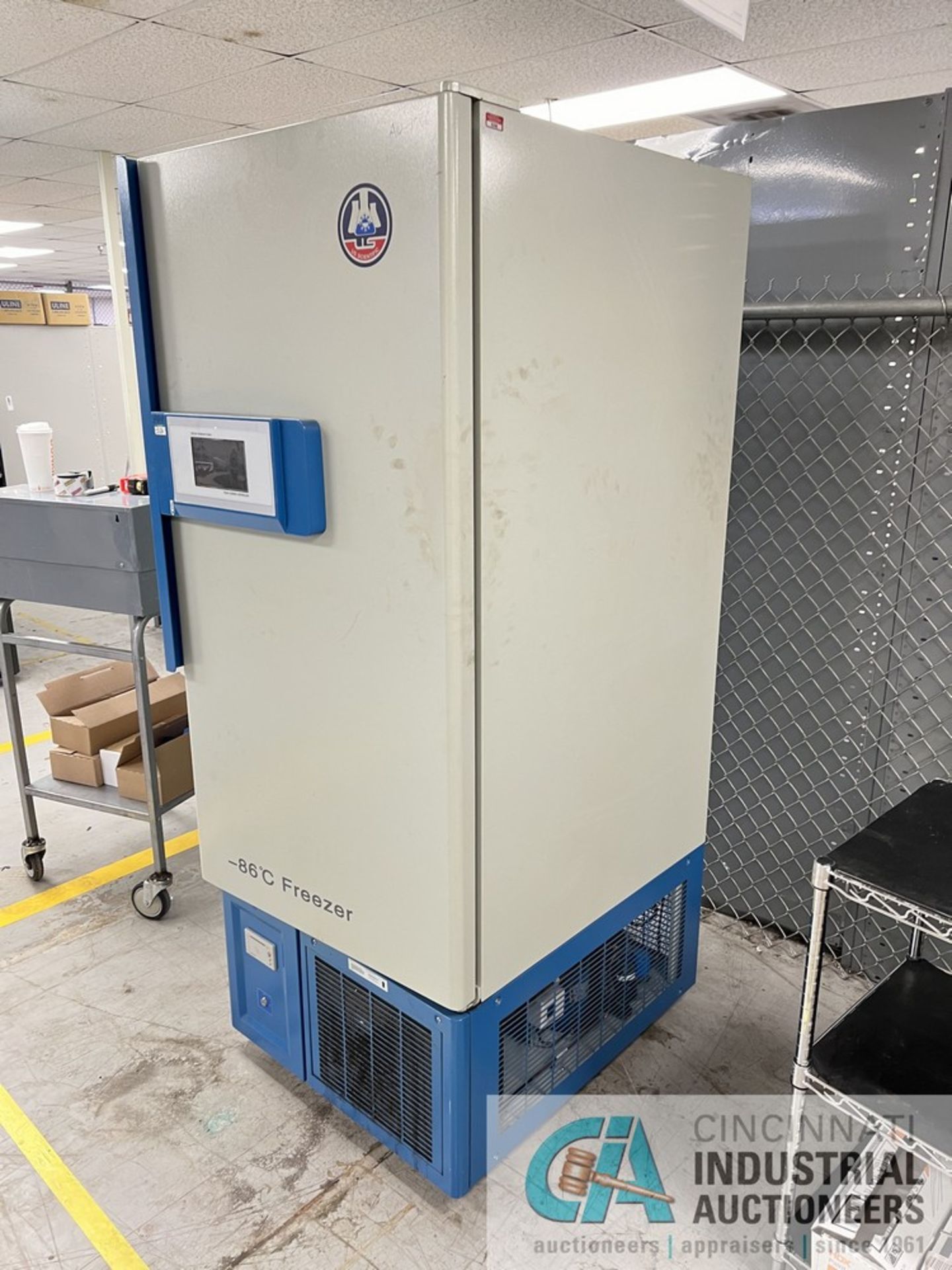 USI MODEL USDW-HL388 ULTRA-LOW TEMP FREEZER; S/N 160331793, -86 DEGREE CELCIUS (2016) (OUTBACK) - Image 2 of 5