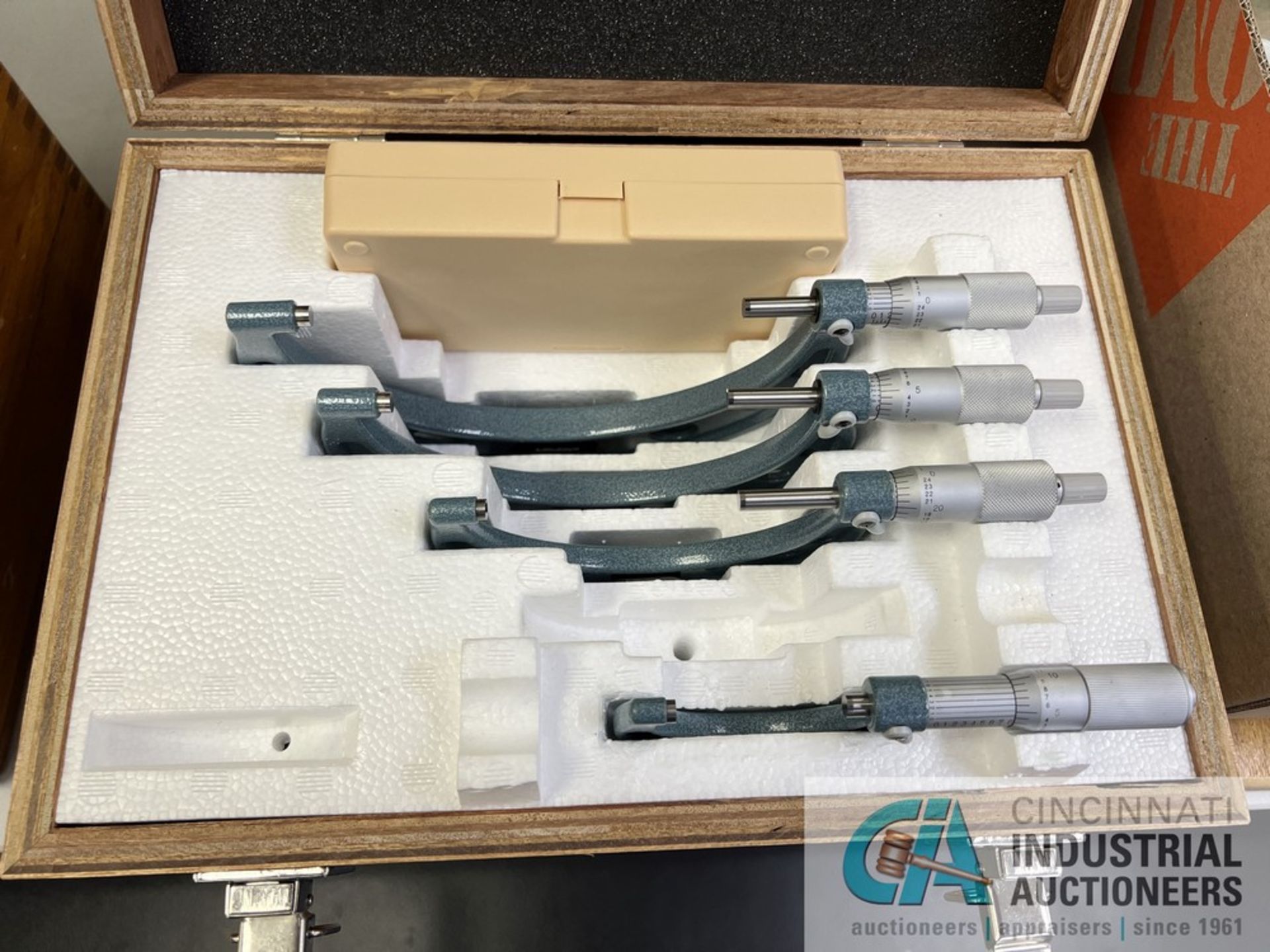 1"-6" MITUTOYO OUTSIDE MICROMETER SET (MISSING 2"-3") (INSP)