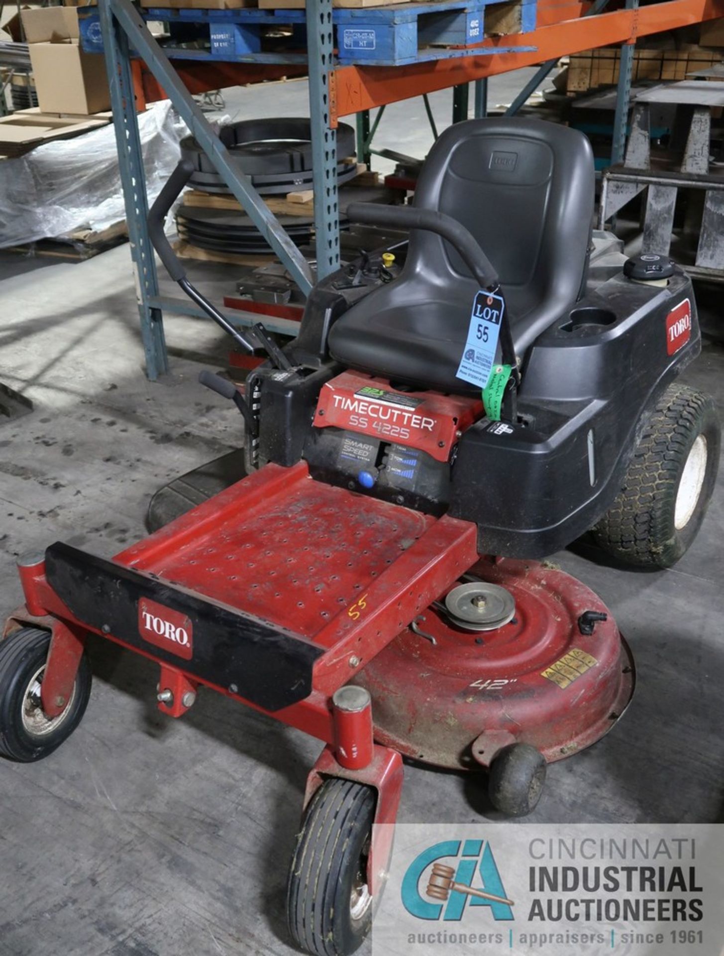 42" TORO TIME CUTTER MODEL SS4225, 22.5 TWIN V GAS POWERED COMMERCIAL ZERO TURN MOWER - Image 2 of 4