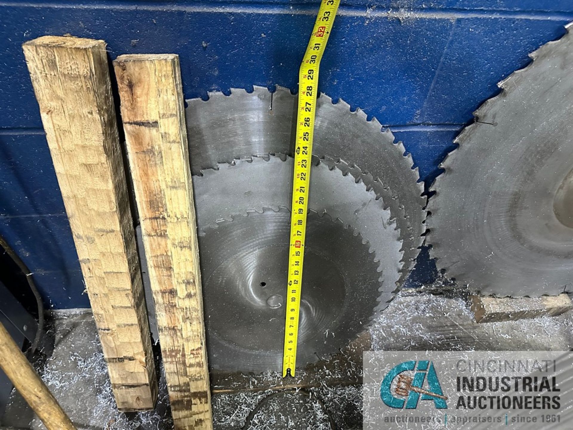 ****12’ X 10” METLSAW MODEL NF1214-T12 NON-FERROUS (ALUMINUM) PLATE SAW; S/N 0519, 12’ CUTTING - Image 21 of 23