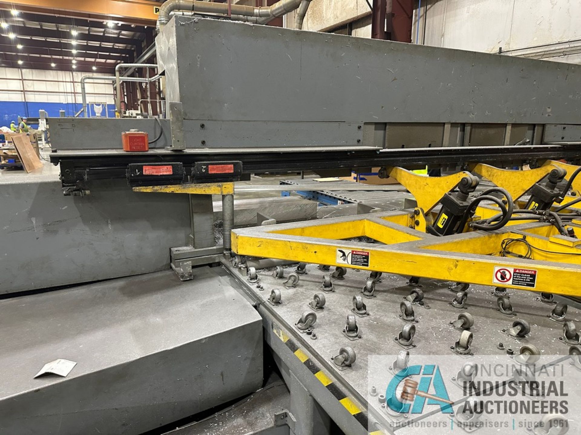 ****12’ X 10” METLSAW MODEL NF1214-T12 NON-FERROUS (ALUMINUM) PLATE SAW; S/N 0519, 12’ CUTTING - Image 18 of 23