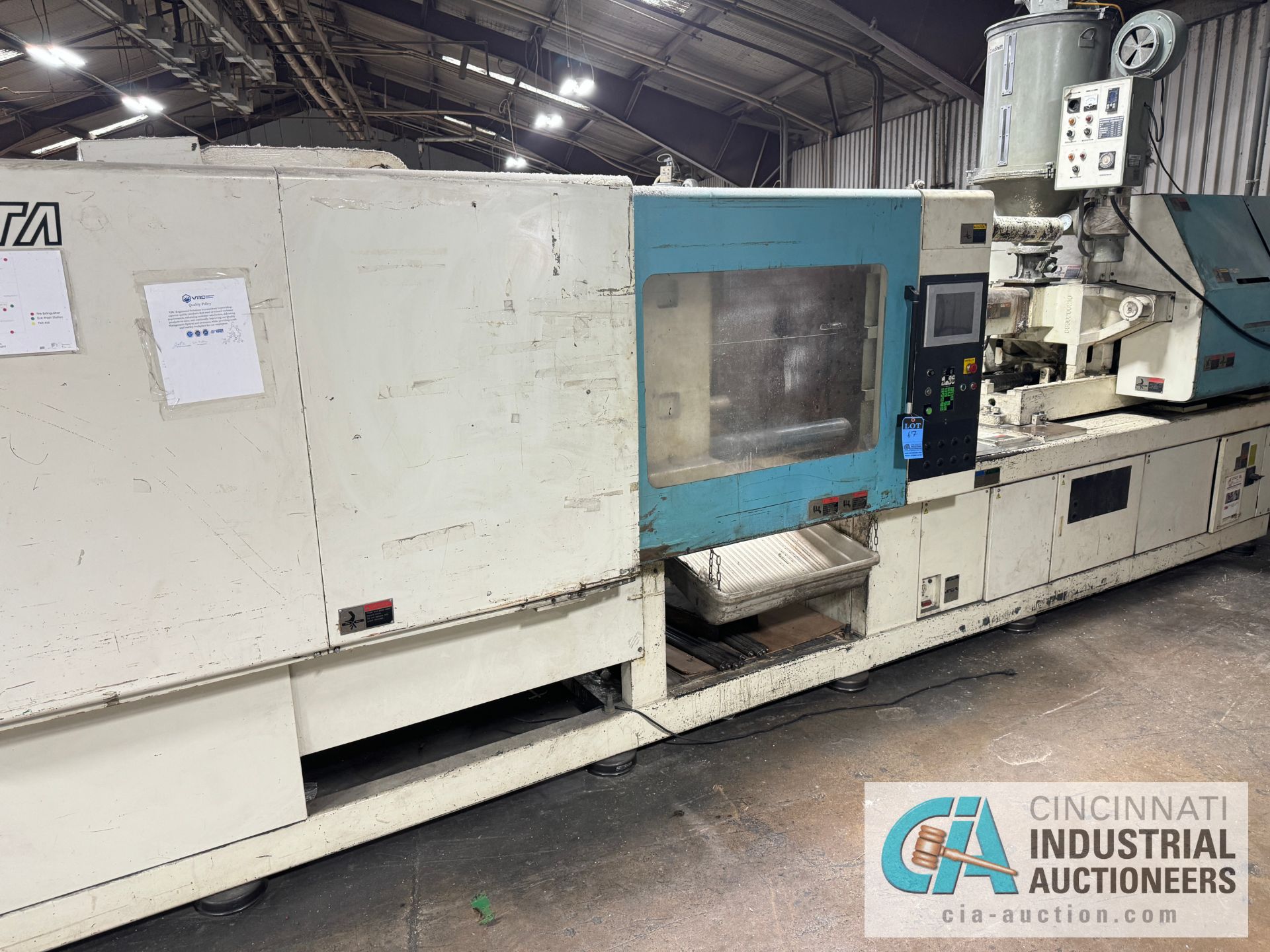 Niigata Model MD385S3, 385-Ton x 19.57-oz, Electric Injection Molding Machine (2002), s/n 45111D, - Image 3 of 12