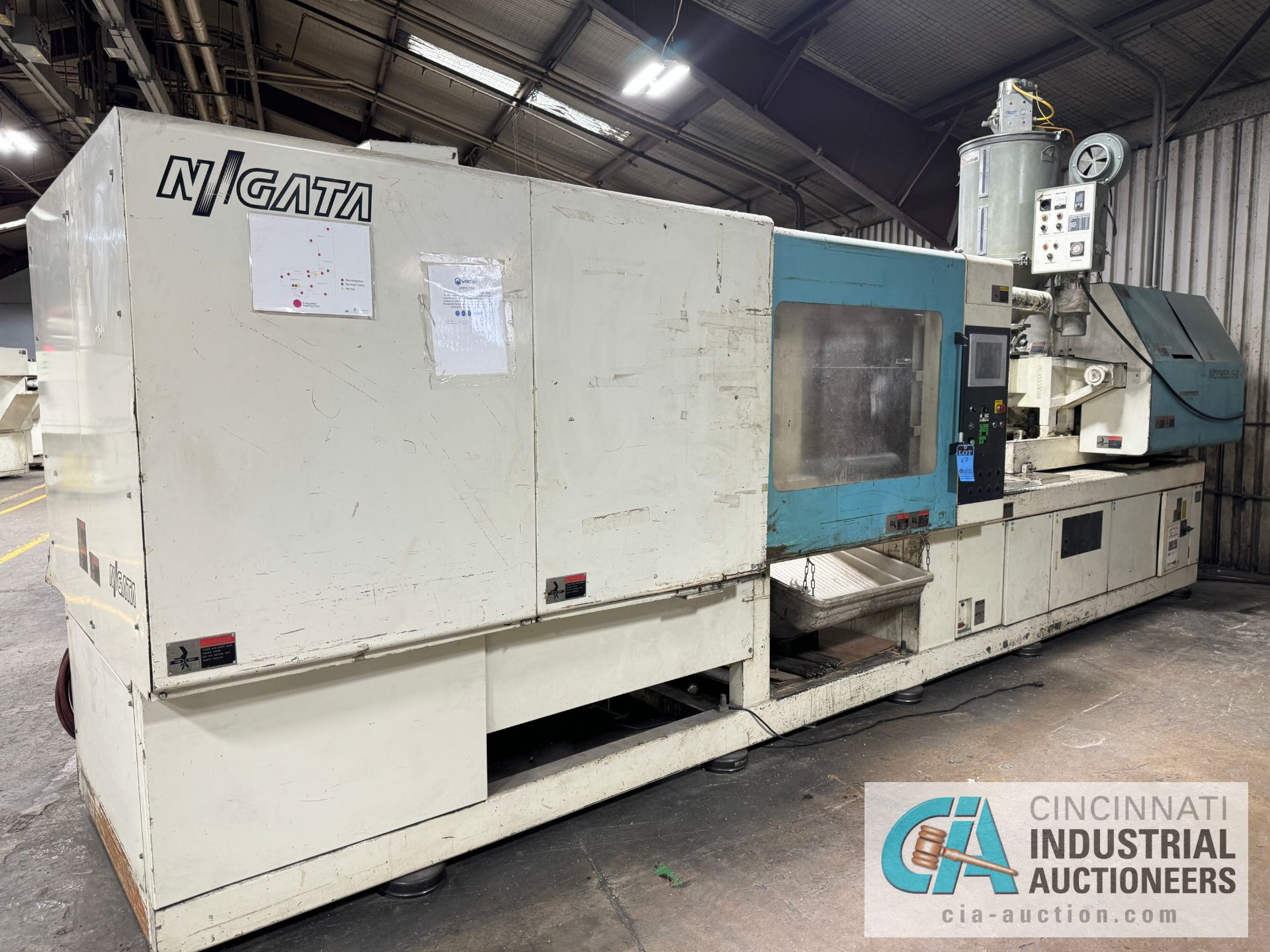 Niigata Model MD385S3, 385-Ton x 19.57-oz, Electric Injection Molding Machine (2002), s/n 45111D,