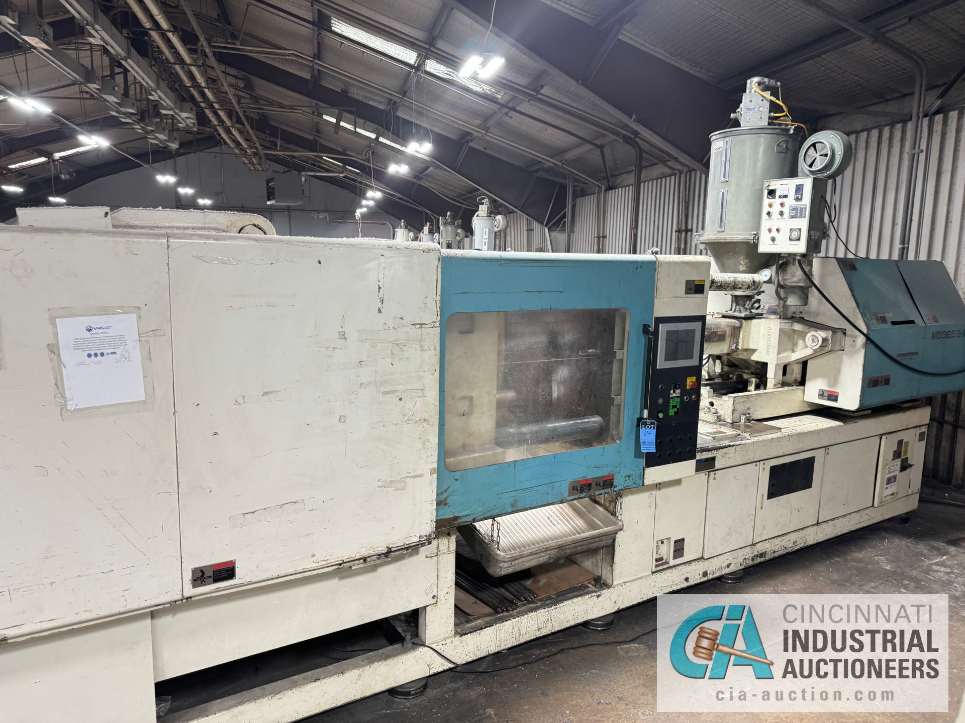 Niigata Model MD385S3, 385-Ton x 19.57-oz, Electric Injection Molding Machine (2002), s/n 45111D, - Image 2 of 12