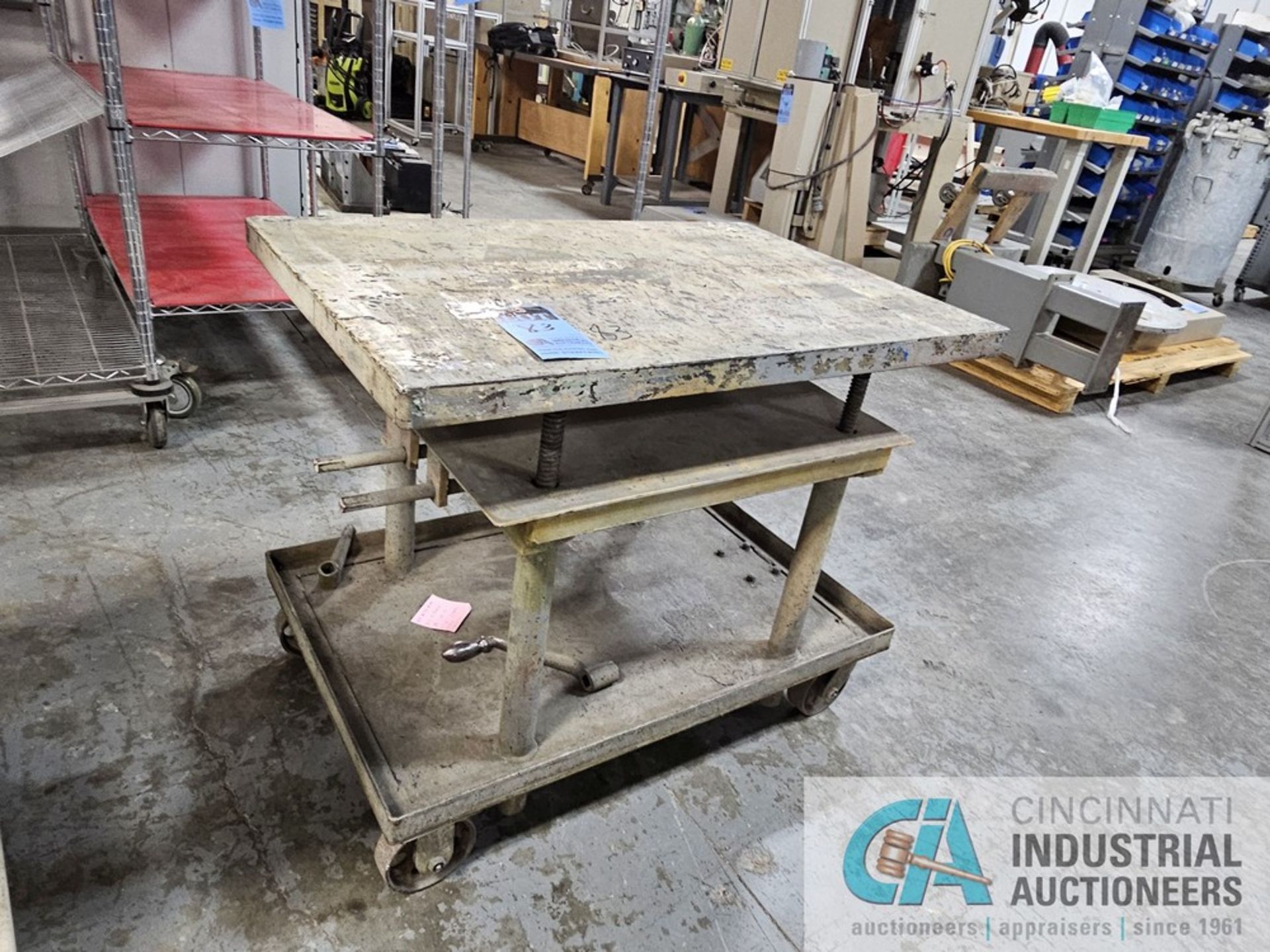 DIE LIFT CART 24" X 36" TOP WITH SMALL HAND PRESS