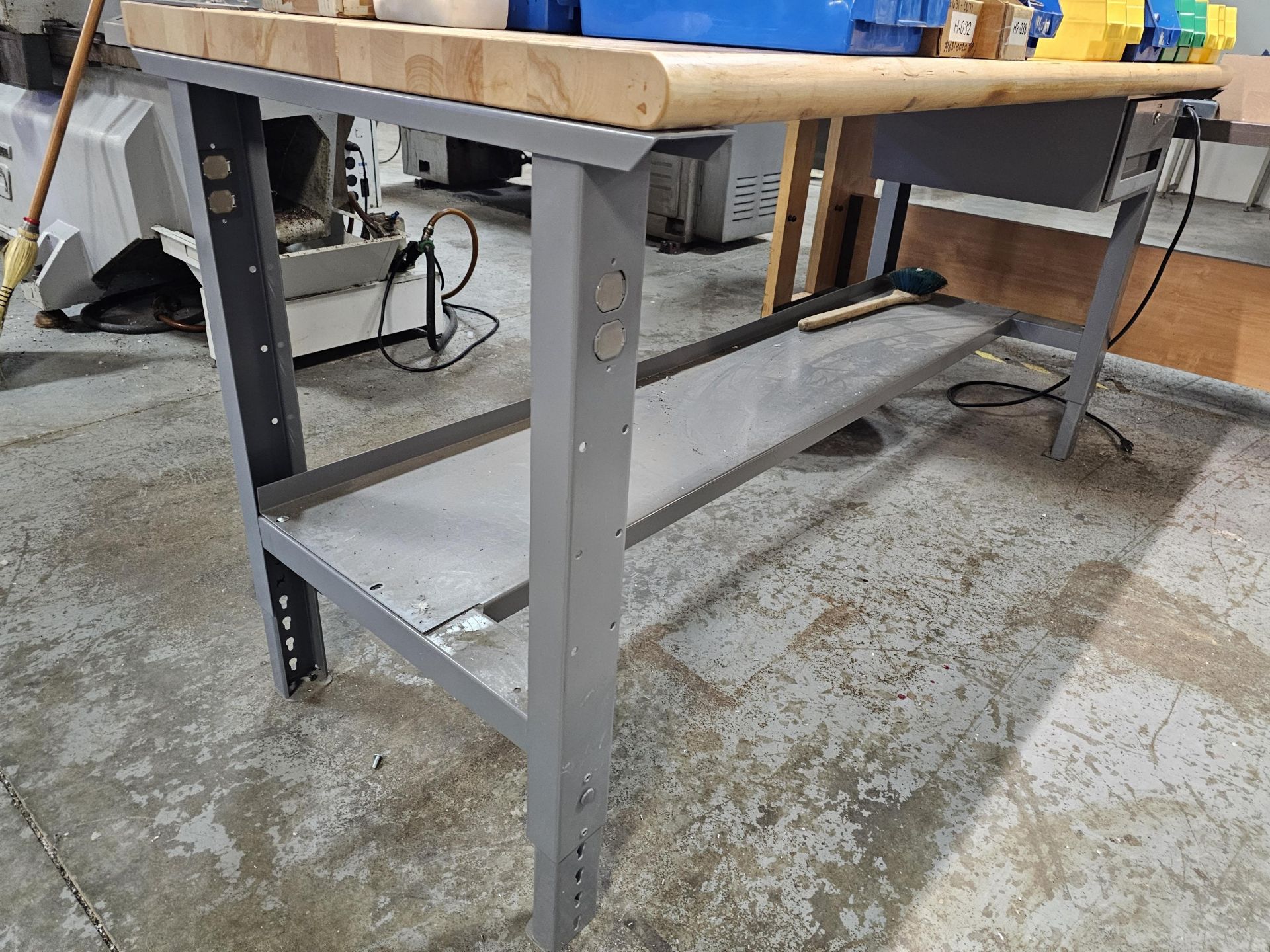 MAPLETOP WORKBENCH - Image 3 of 4