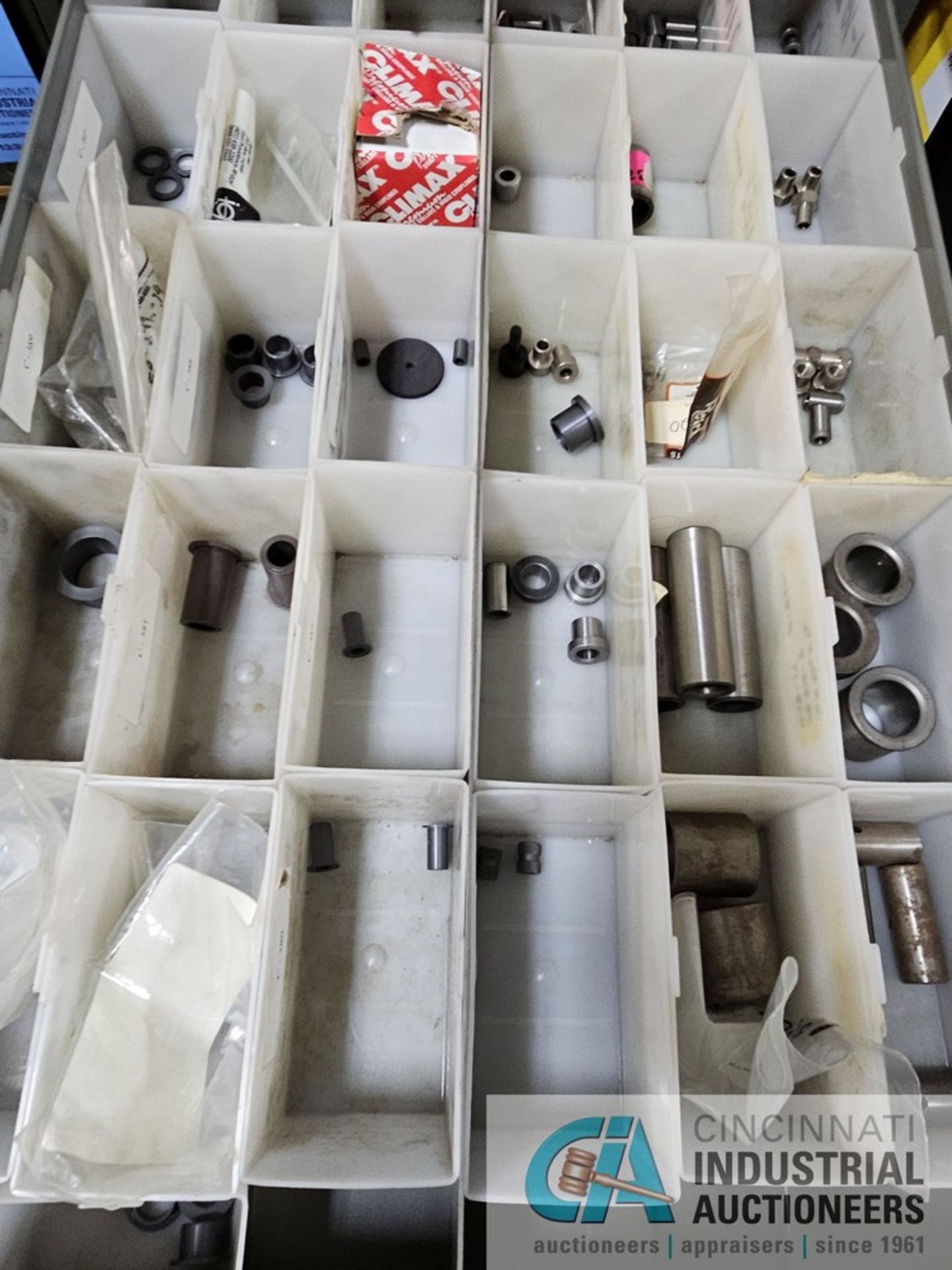 7-DRAWER CABINET WITH BUSHINGS, BEARING AND OTHER HARDWARE - Image 2 of 8
