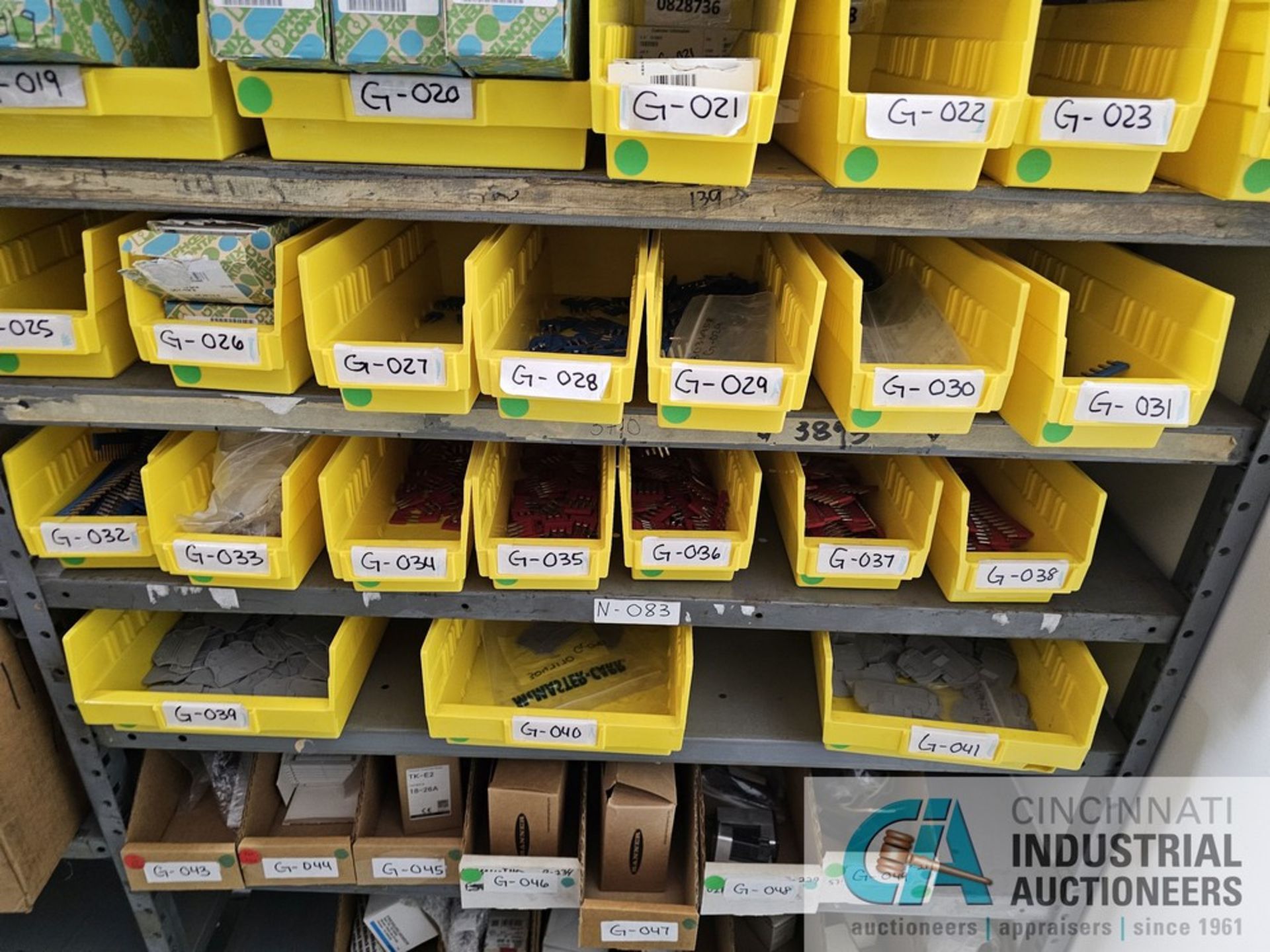 SECTIONS OF SHELVING WITH ELECTRICAL ITEMS - Image 11 of 12