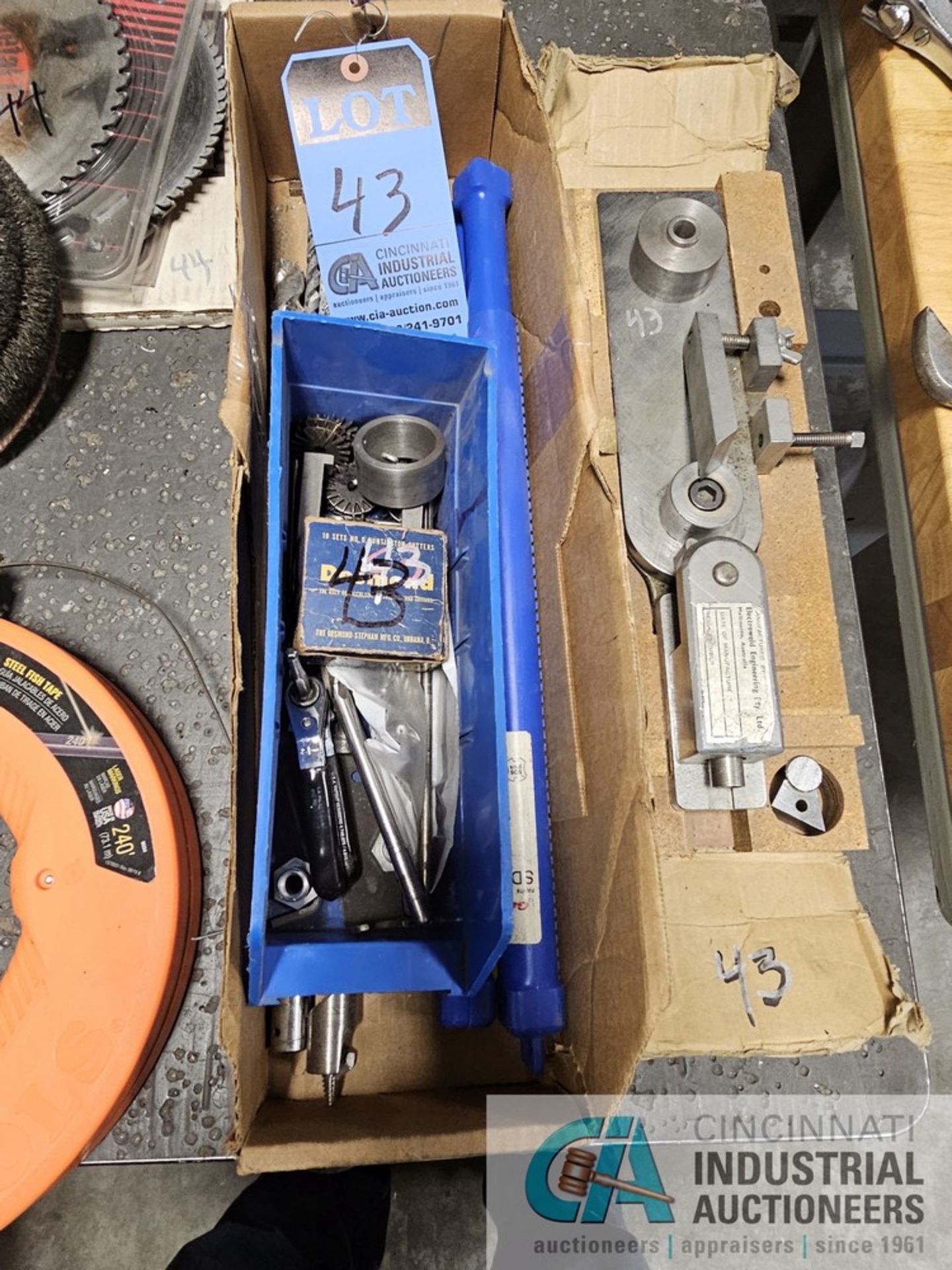 (LOT) ASSORTED TOOLING