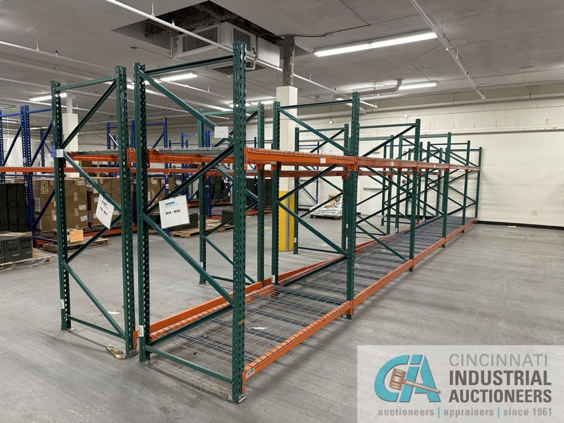 (LOT) (8) SECTIONS 96" X 42" X 96" AND (2) SECTIONS 72" X 42" X 96" ADJUSTABLE BEAM PALLET RACK - Bild 2 aus 8