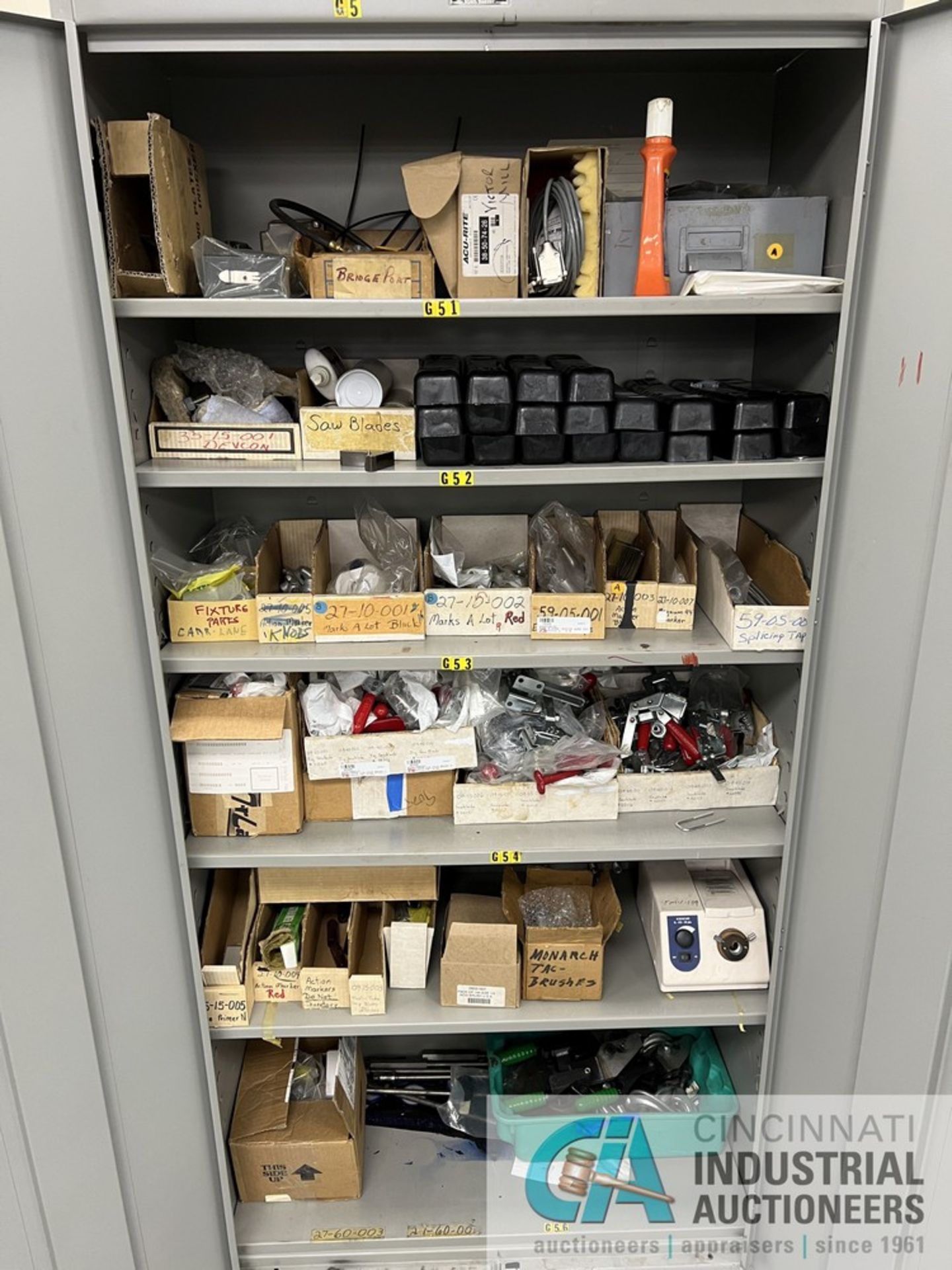 2-DOOR CABINETS WITH MISCELLANEOUS TOOLING, ELECTRICAL, MAINTENANCE, MACHINE PARTS, HARDWARE, - Image 8 of 15