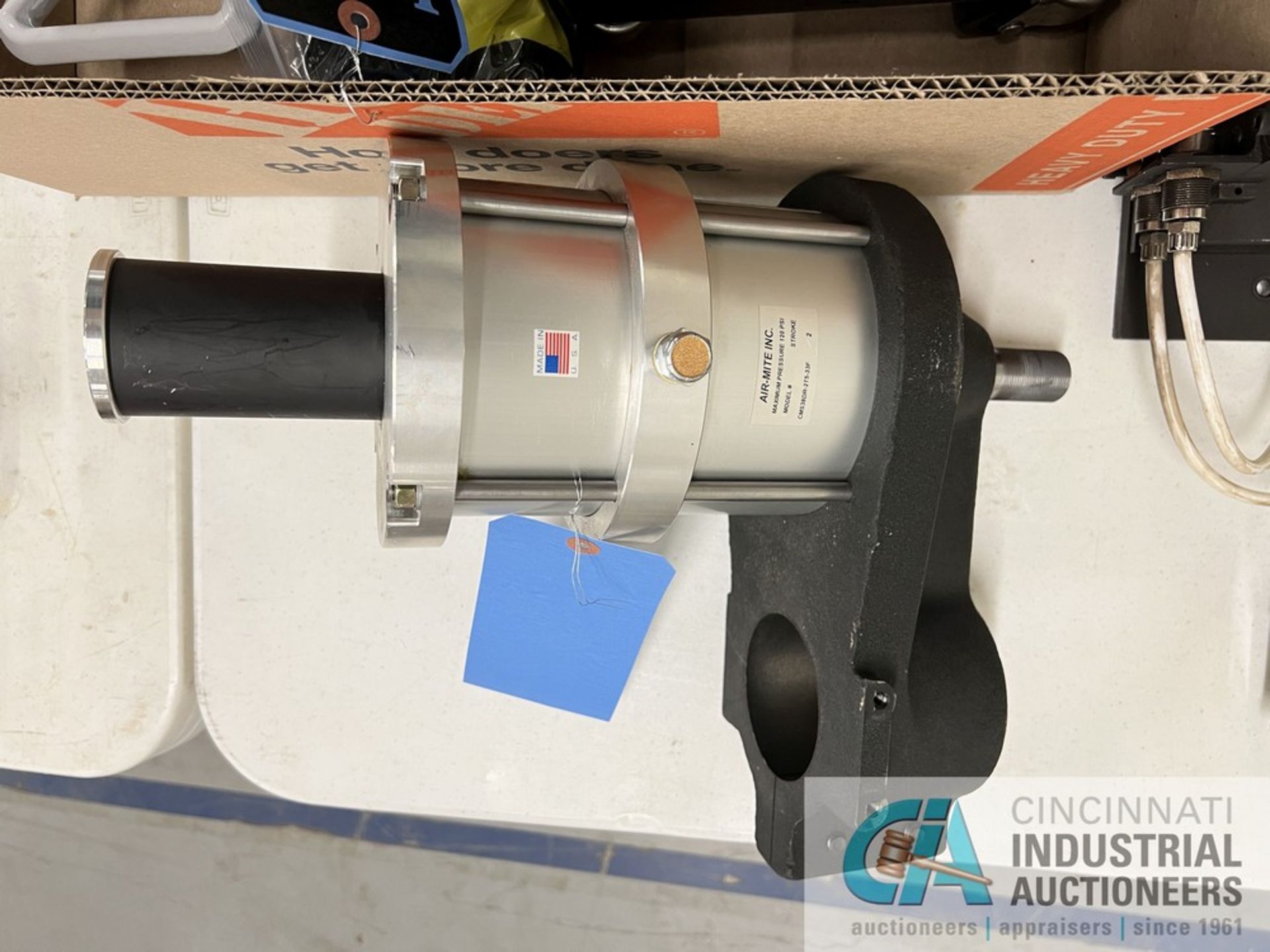 AIR-MITE INC MODEL CMS38DR-2T5-33F PNEUMATIC PRESS (WAREHOUSE)