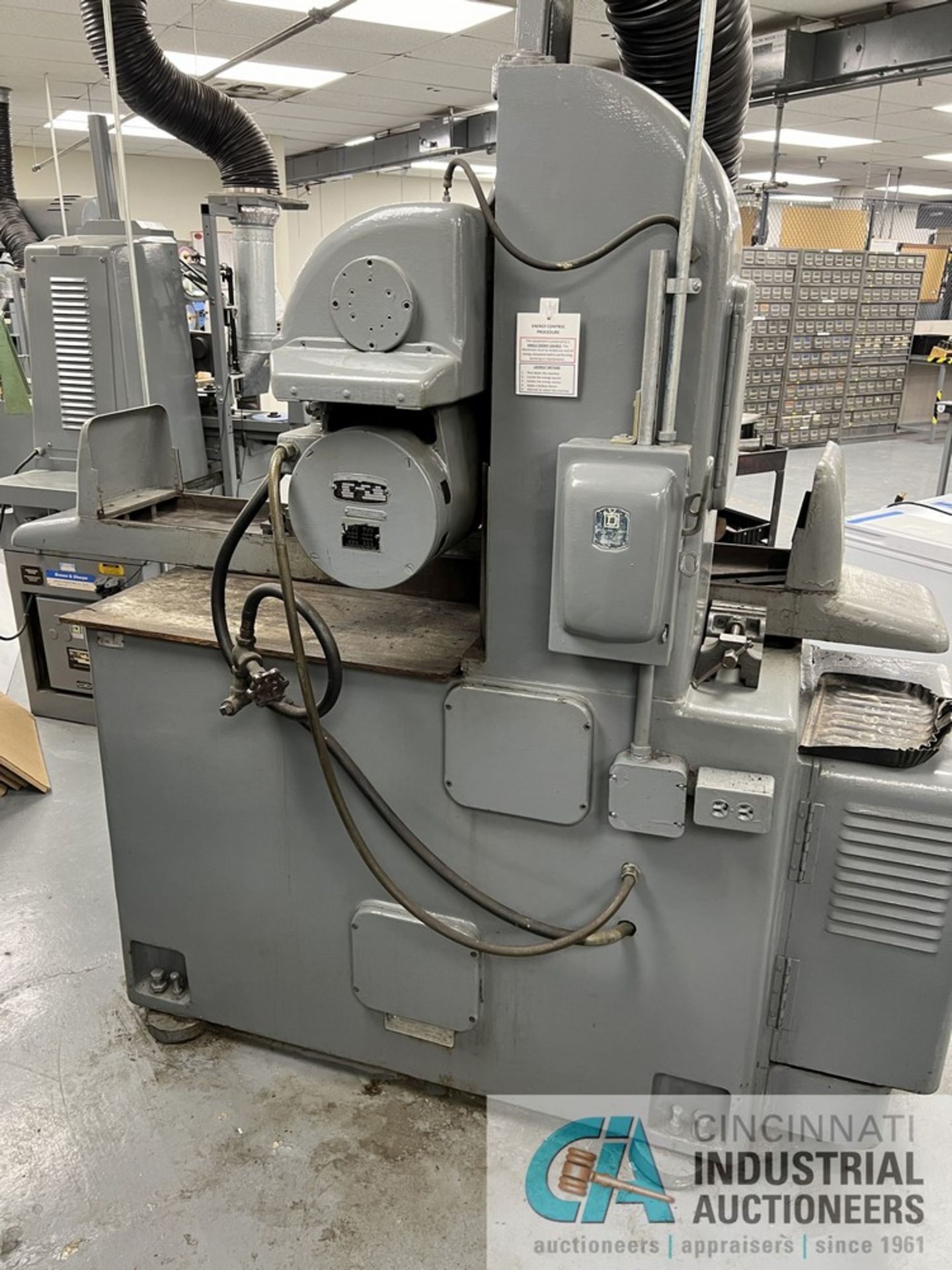 8" X 24" THOMPSON SURFACE GRINDER; S/N 2F-572240, COOLANT (MAINTENANCE SHOP) - Image 5 of 5