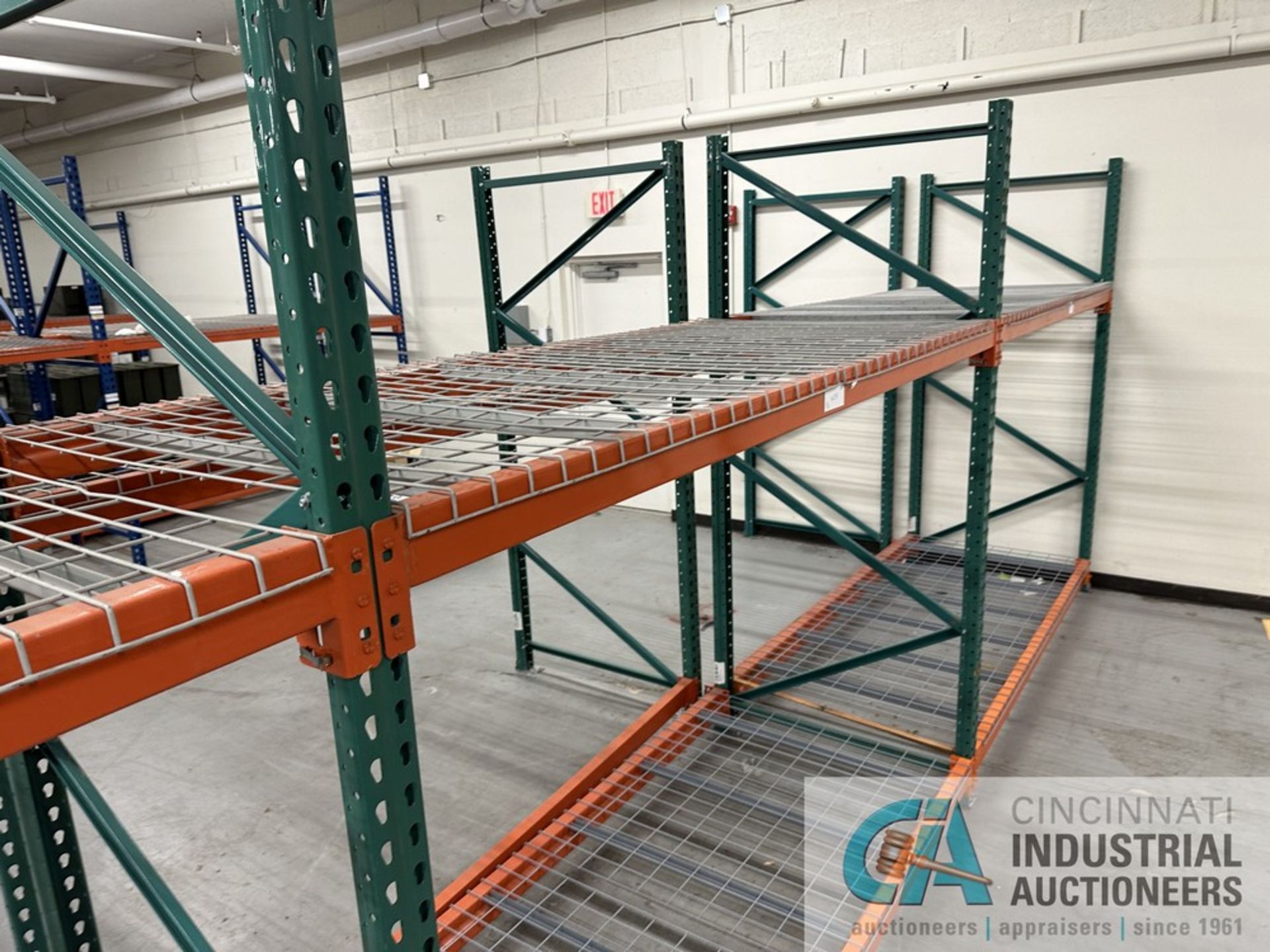 (LOT) (8) SECTIONS 96" X 42" X 96" AND (2) SECTIONS 72" X 42" X 96" ADJUSTABLE BEAM PALLET RACK - Bild 8 aus 8