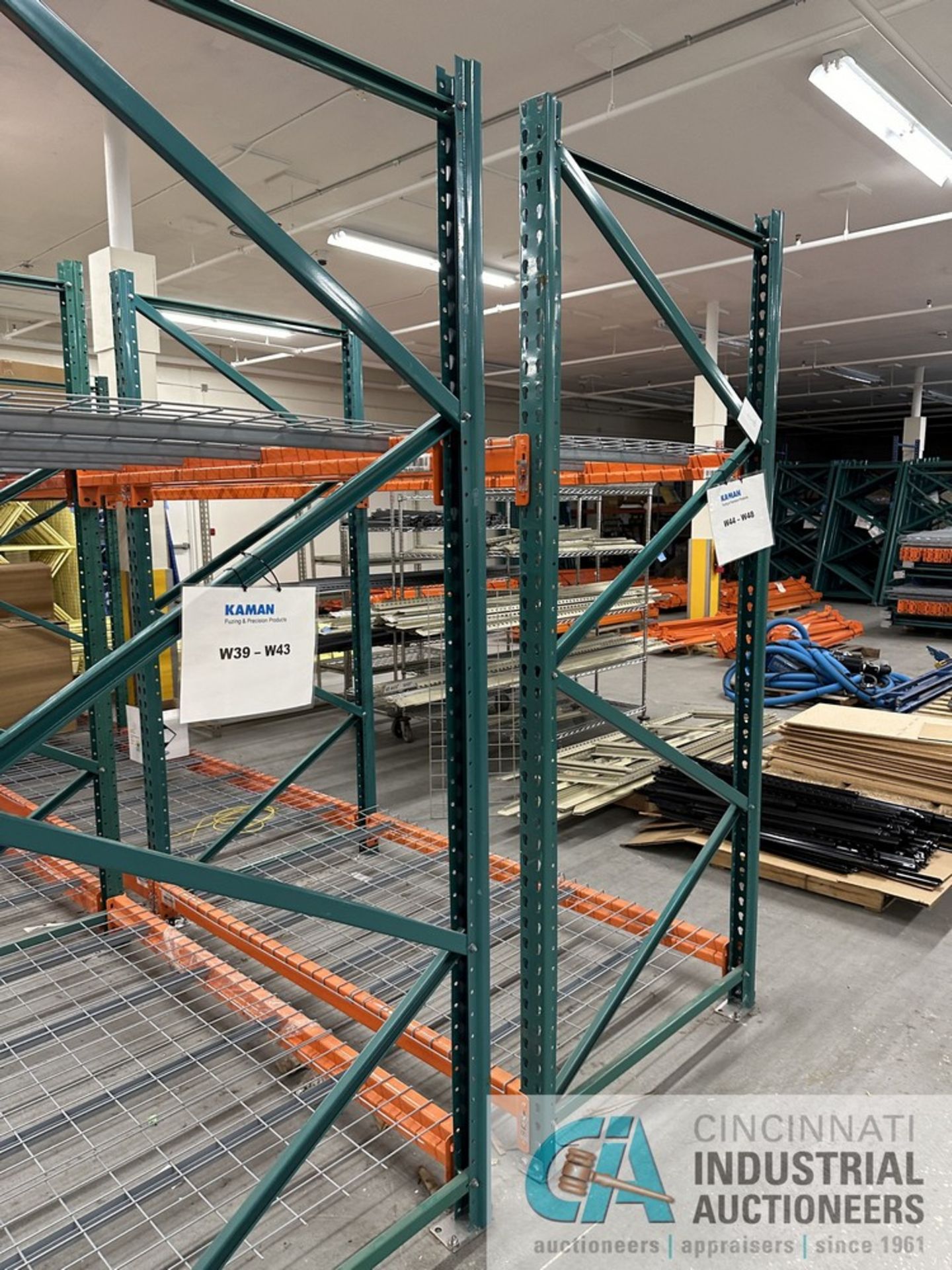 (LOT) (8) SECTIONS 96" X 42" X 96" AND (2) SECTIONS 72" X 42" X 96" ADJUSTABLE BEAM PALLET RACK - Image 2 of 8