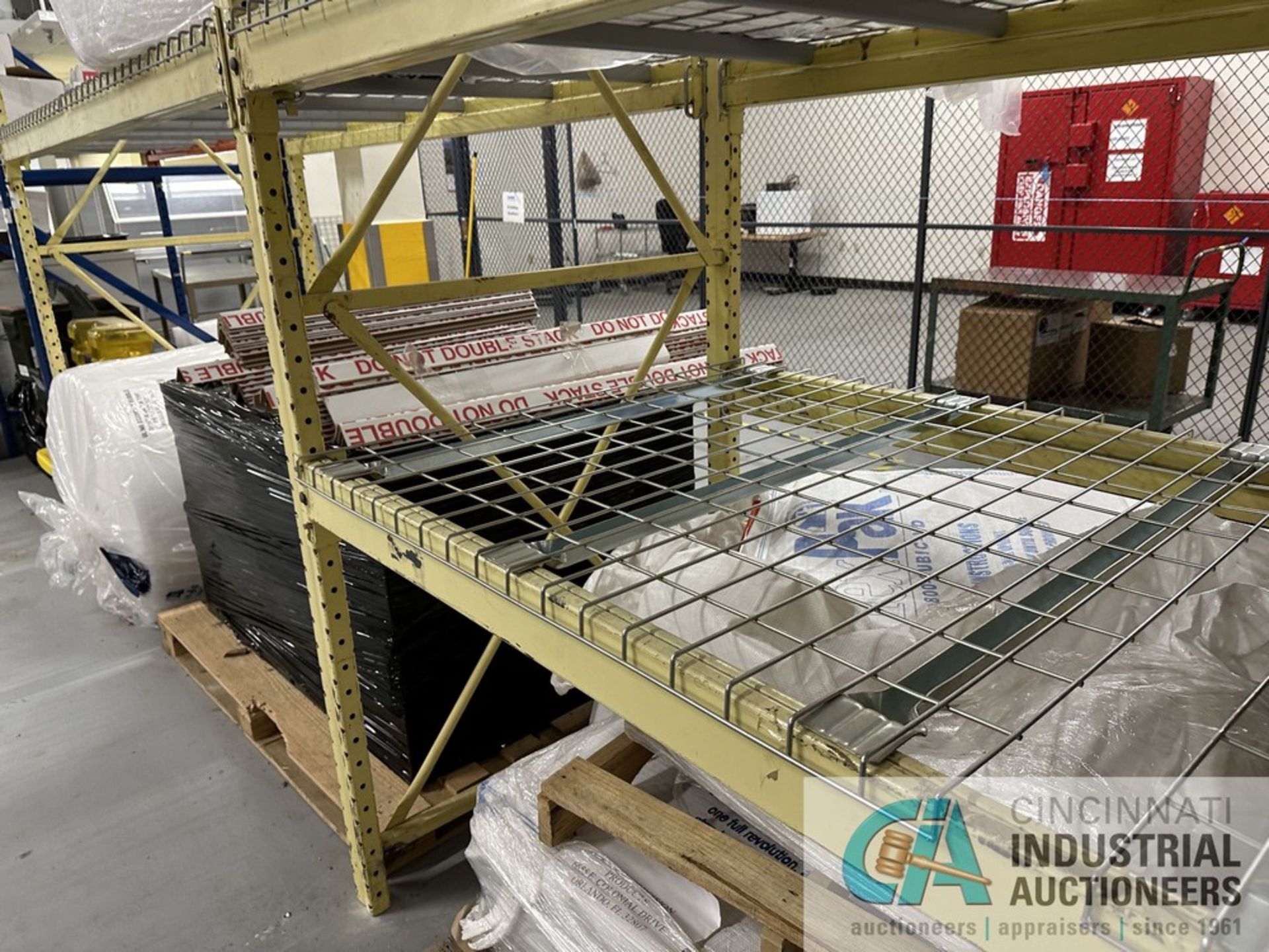 (3) SECTIONS 96" X 42" X 90" ADJUSTABLE PALLET RACK INCLUDING (4) 42" X 90" UPRIGHTS, (1) 96" - Image 7 of 8