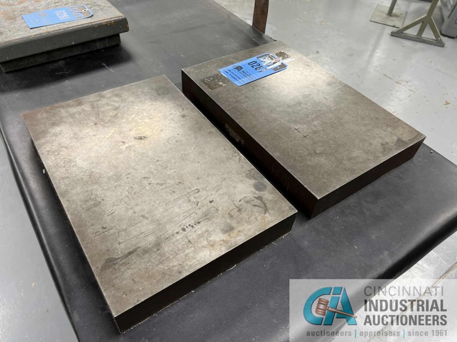 18" X 12" X 2-1/2" STEEL SURFACE PLATES (MAIN)