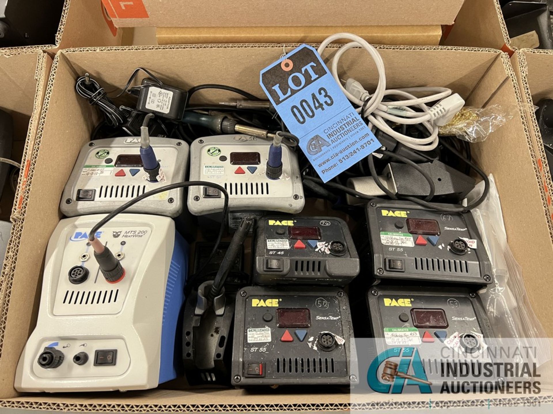 (LOT) (2) PACE MODEL ST-50, (4) PACE MODEL ST-55 SOLDERING STATIONS AND (1) PACE MTS-200 REWORK