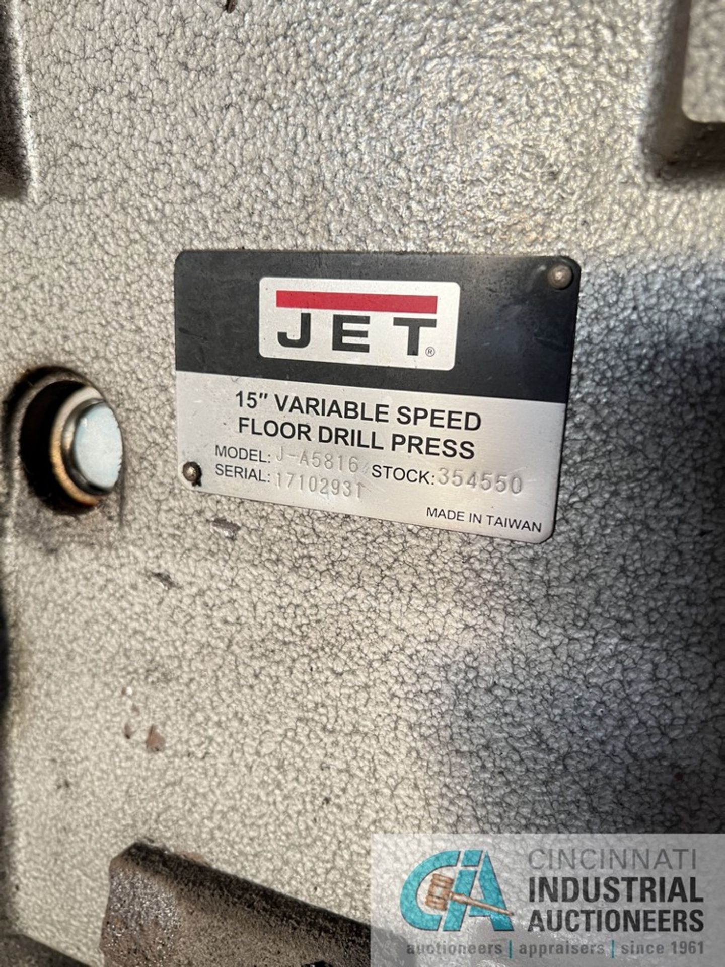 15" JET MODEL J-A5816 VARIABLE SPEED STAND MOUNTED DRILL - Image 3 of 4