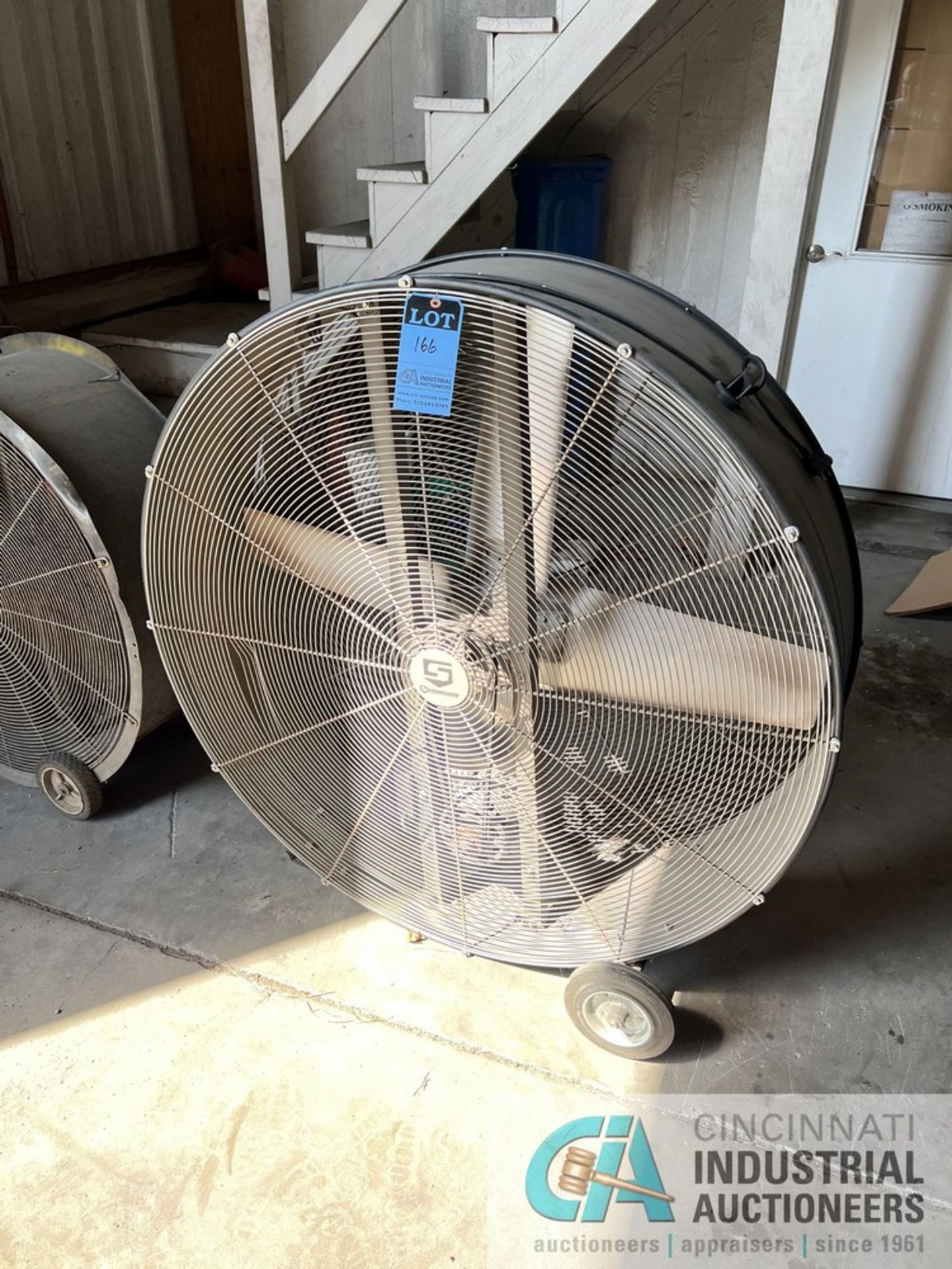 48" DIAMETER STRONGWAY PORTABLE FAN