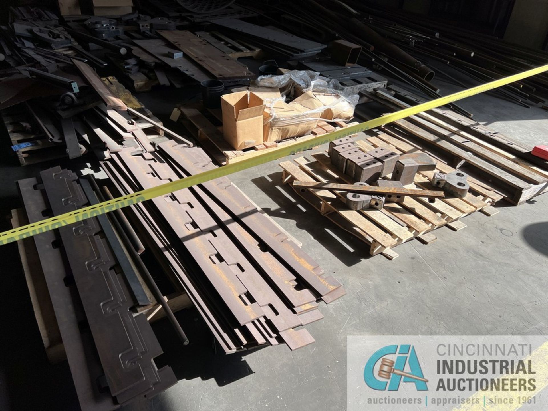 (LOT) ASSORTMENT WORK-IN-PROGRESS STEEL, STEEL STOCK, SCRAP STEEL AND CANTILEVER RACK AND OTHER - Image 11 of 13