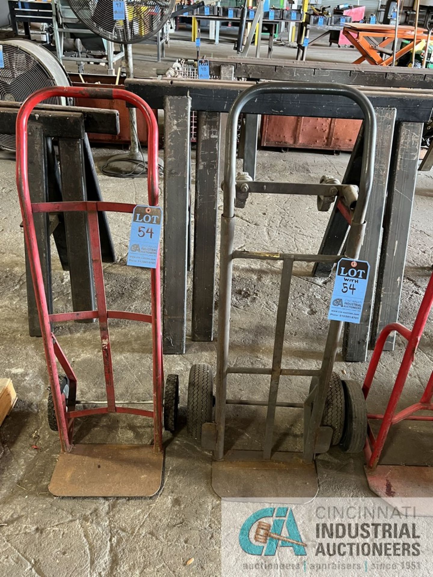 TWO-WHEEL HAND TRUCKS - Bild 3 aus 3