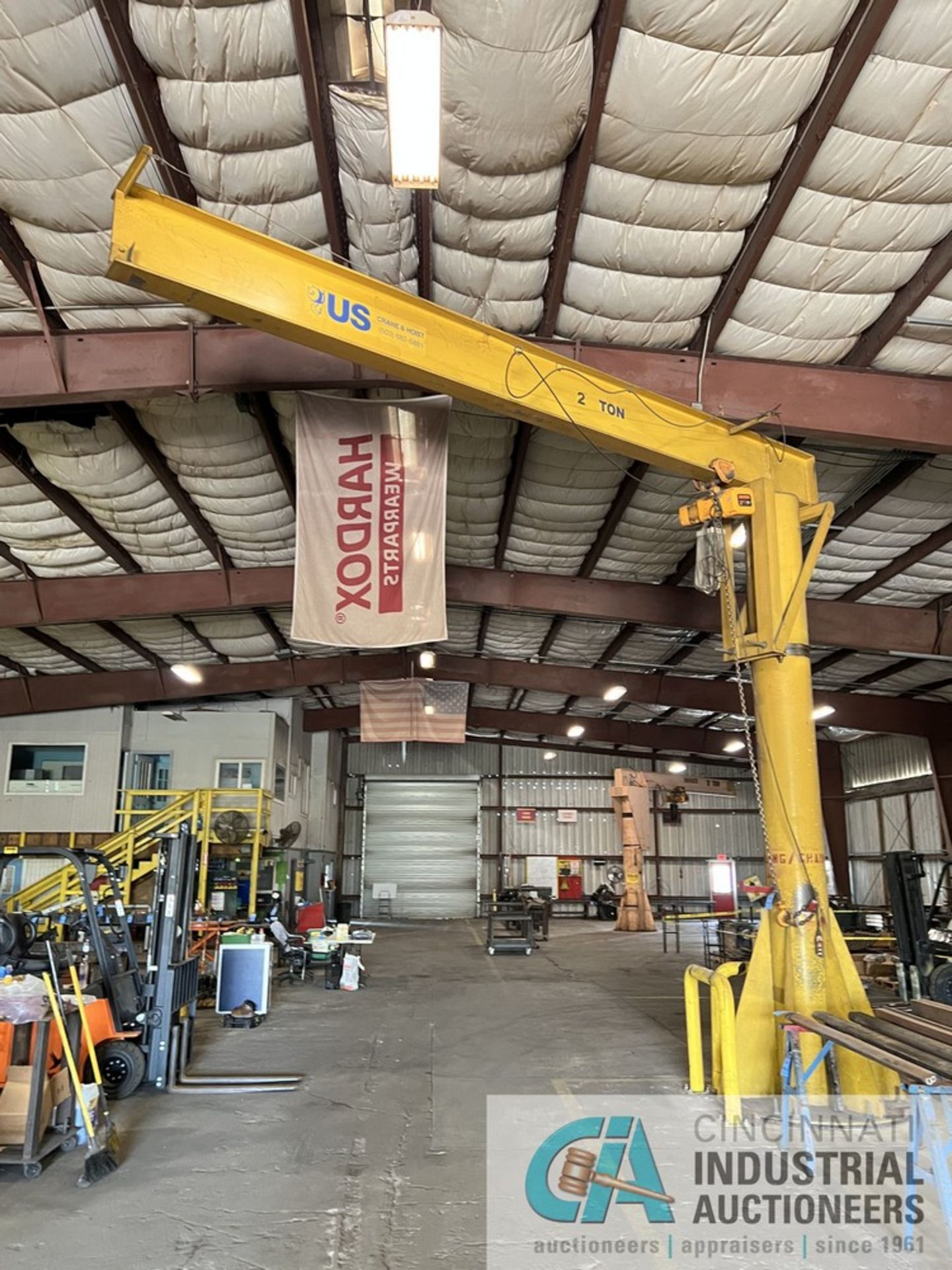 2 TON CAPACITY X 18' ARM US CRANE AND HOIST FREE STANDING JIB CRANE WITH 2 TON CAPACITY HARRINGTON