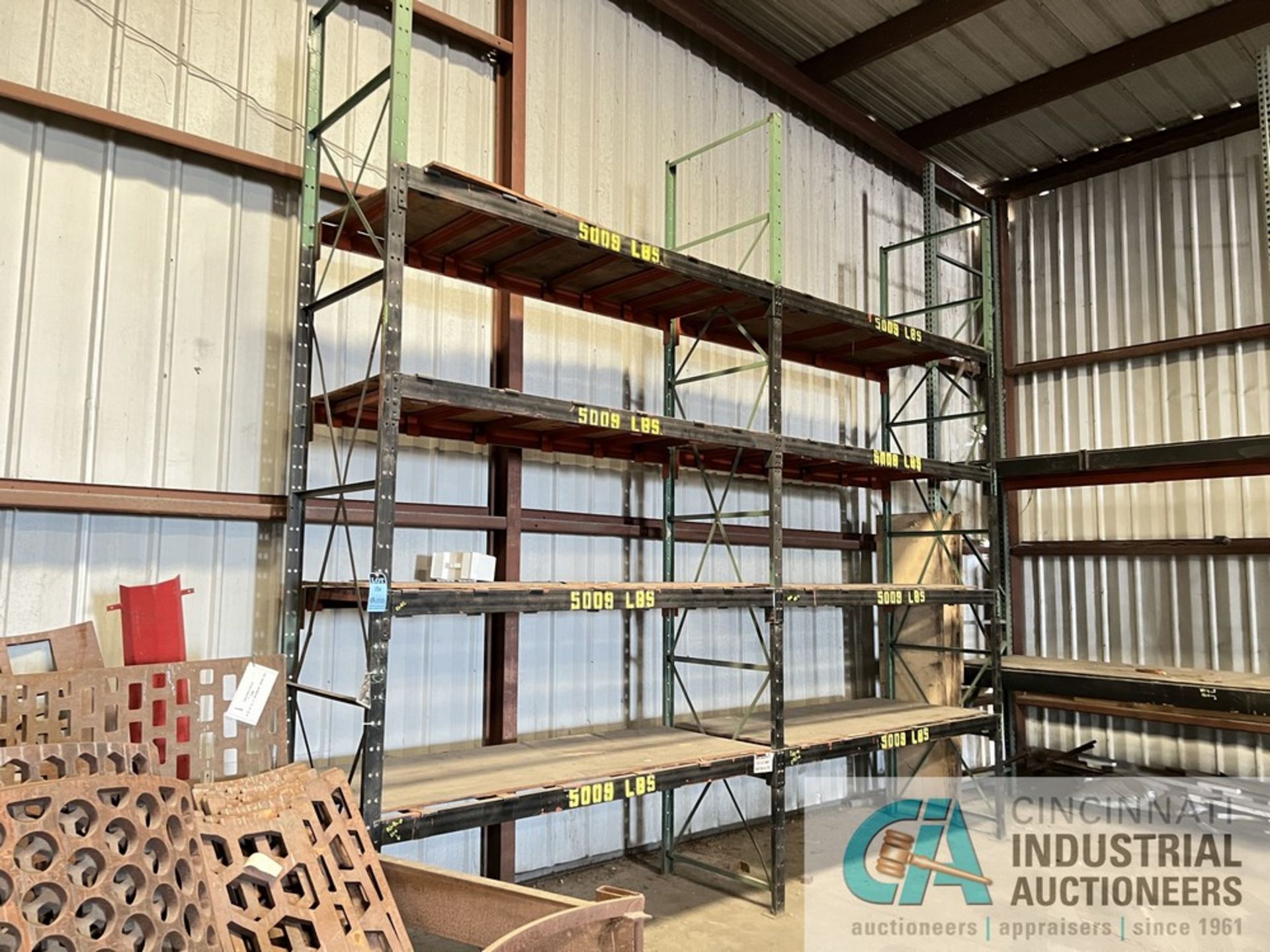 SECTIONS 96" X 36" X 188" BOLT TOGETHER ADJUSTABLE BEAM PALLET RACK WITH 93) 36" X 188" UPRIGHTS AND