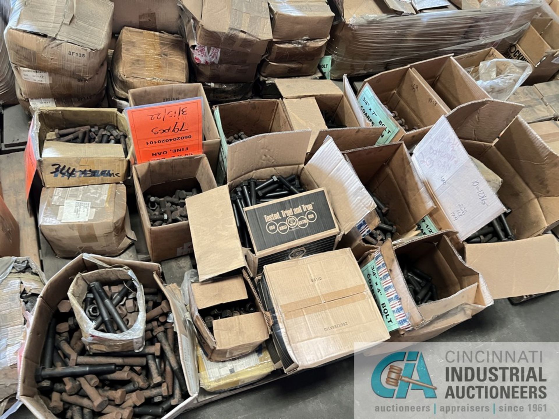 SKIDS MISCELLANEOUS HARDWARE INVENTORY OF NUTS AND BOLTS - Image 3 of 9