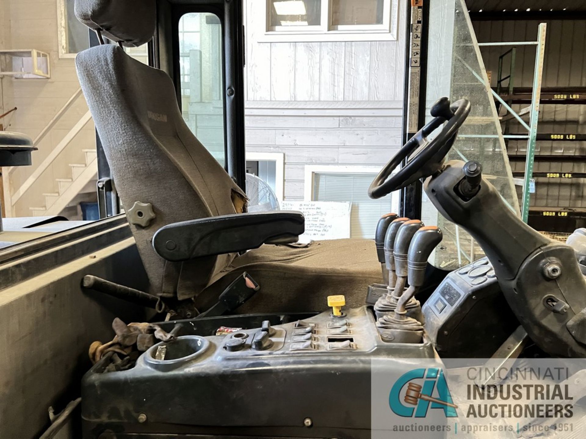 30,000 LB. DOOSAN MODEL D160S-5 PNEUMATIC TIRE DIESEL FORKLIFT (CURRENTLY OUT OF SERVICE, OIL - Image 10 of 10