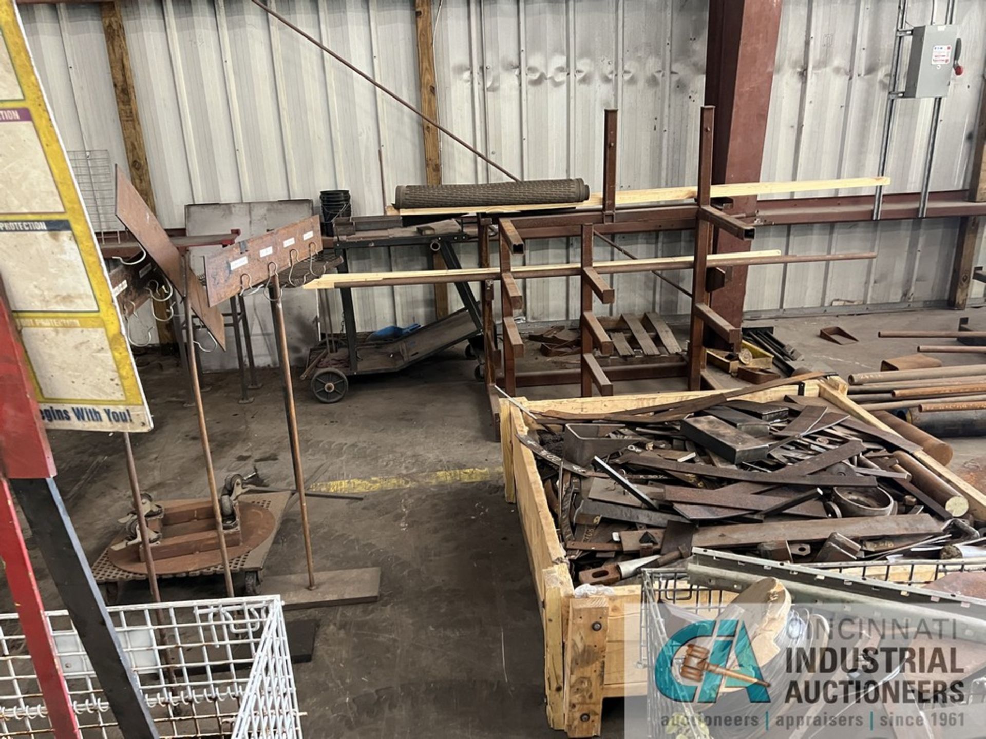 (LOT) ASSORTMENT WORK-IN-PROGRESS STEEL, STEEL STOCK, SCRAP STEEL AND CANTILEVER RACK AND OTHER - Image 4 of 13