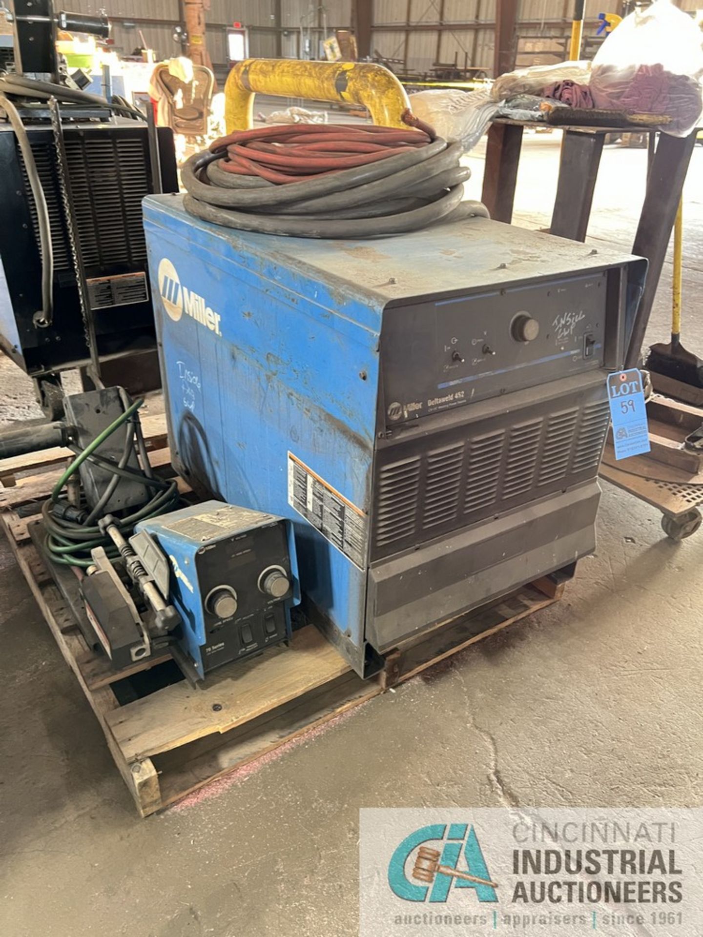 450 AMP MILLER MODEL DELTAWELD 452 CV-DC WELDING POWER SOURCE; S/N MA270428U, WITH MILLER 70 - Image 3 of 4