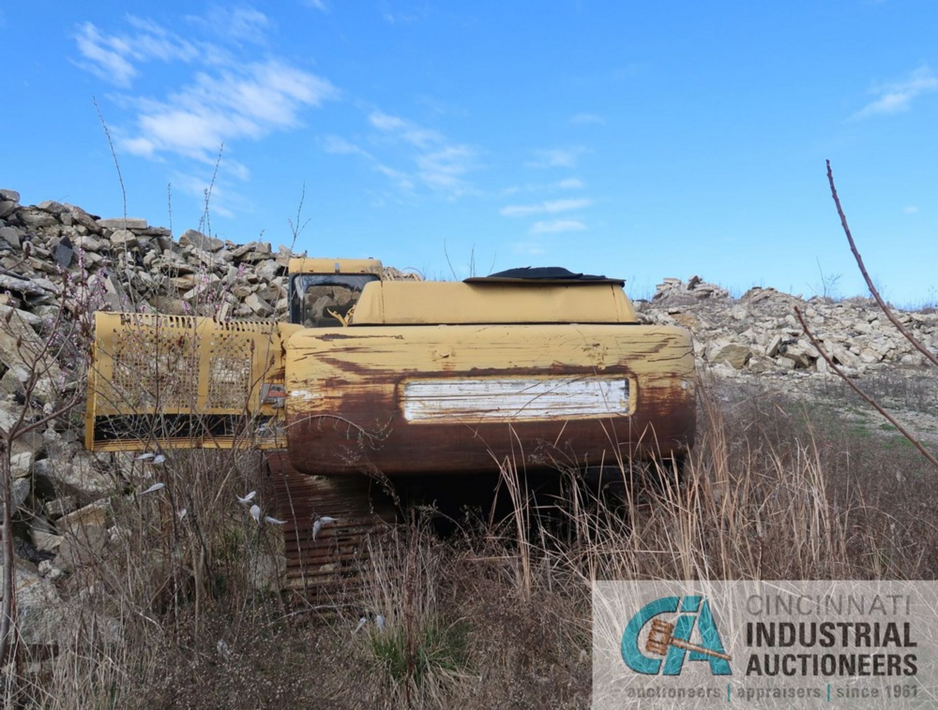 JOHN DEERE MODEL 892ELC TRACK EXCAVATOR; S/N FF892EX011223 (NEW 1995), 32" TRACKS, 52" WIDE - Image 5 of 7