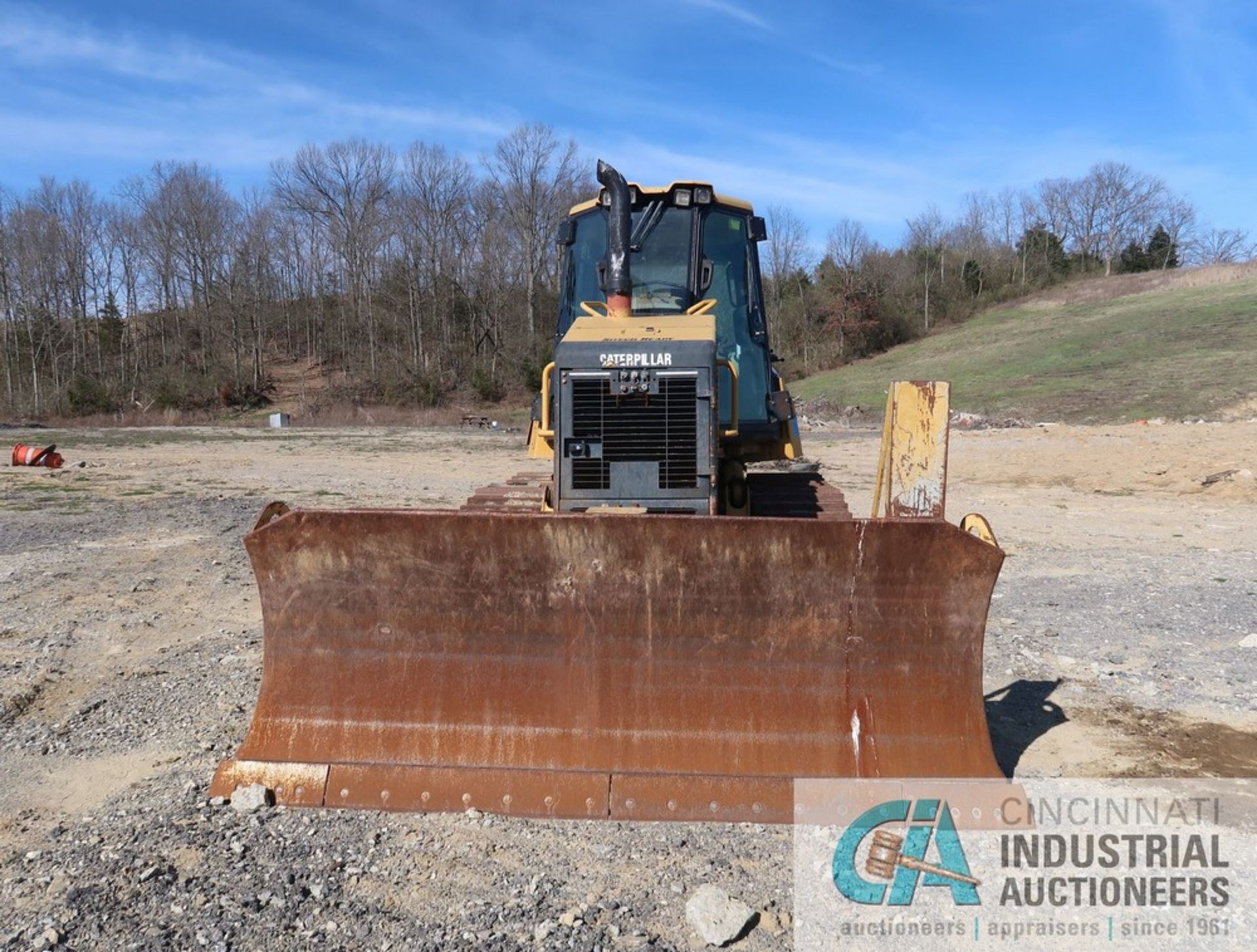 CATERPILLAR MODEL D6K XL CRAWLER DOZER; S/N CAT00D6KPFBH00552, SIX-WAY BLADE, HYDROSTATIC - Bild 2 aus 17