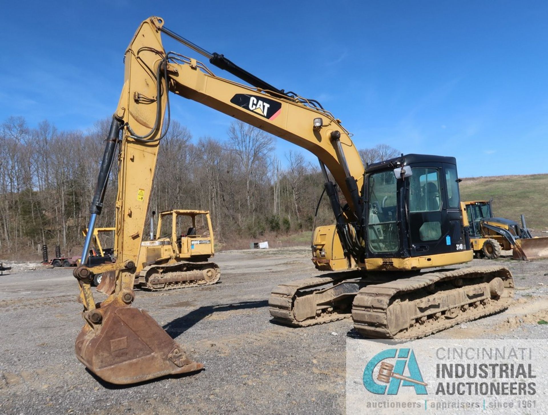 CATERPILLAR MODEL 314D LCR HYDRAULIC TRACK EXCAVATOR; S/N CAT0314DLSSZ00292, 36" WIDE BUCKET, 24"