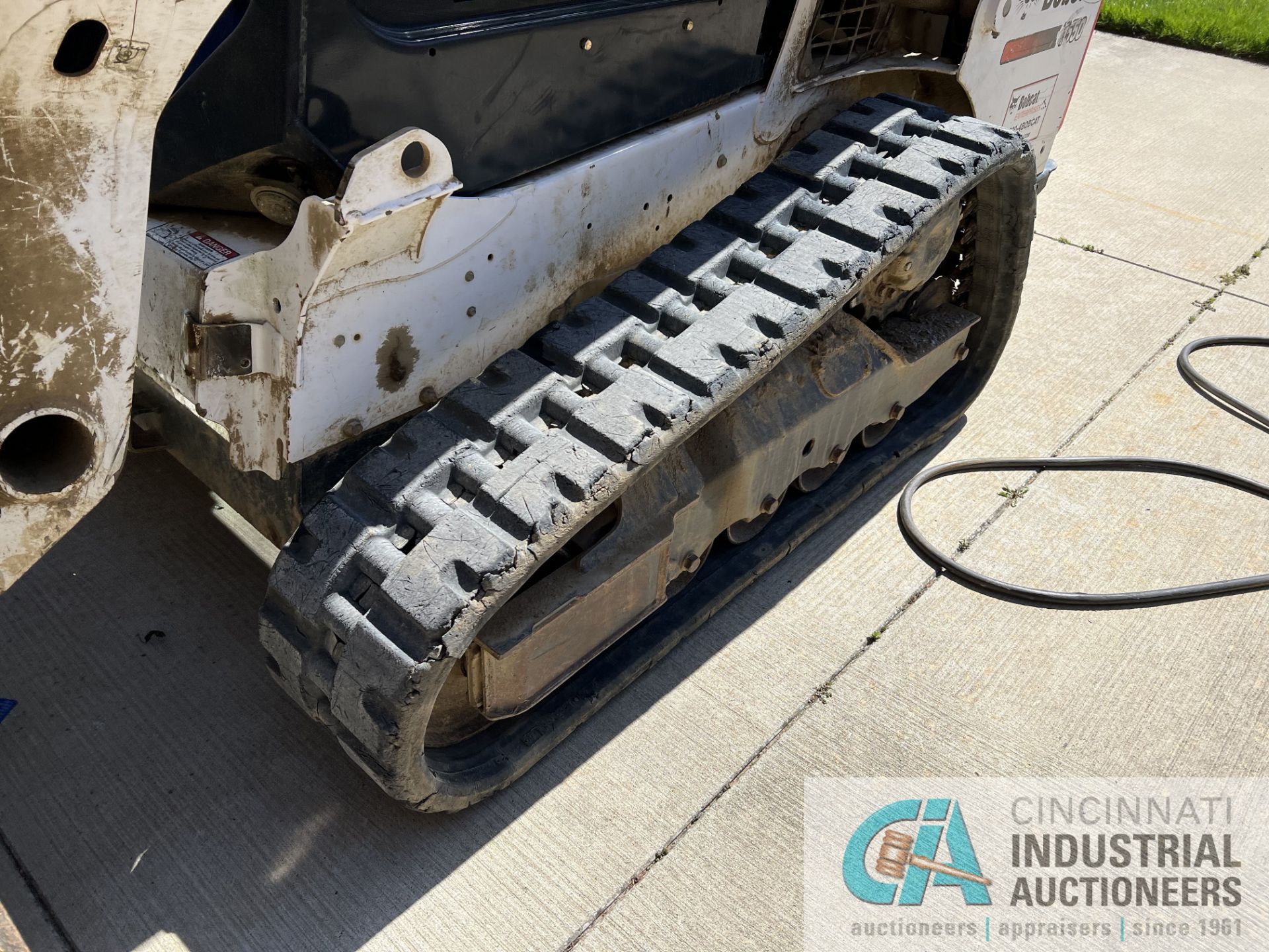 BOBCAT MODEL T550 INCLINE RUBBER TRACK DIESEL COMPACT SKID STEER TRACK LOADER; S/N AJZV16462 (NEW - Image 7 of 16