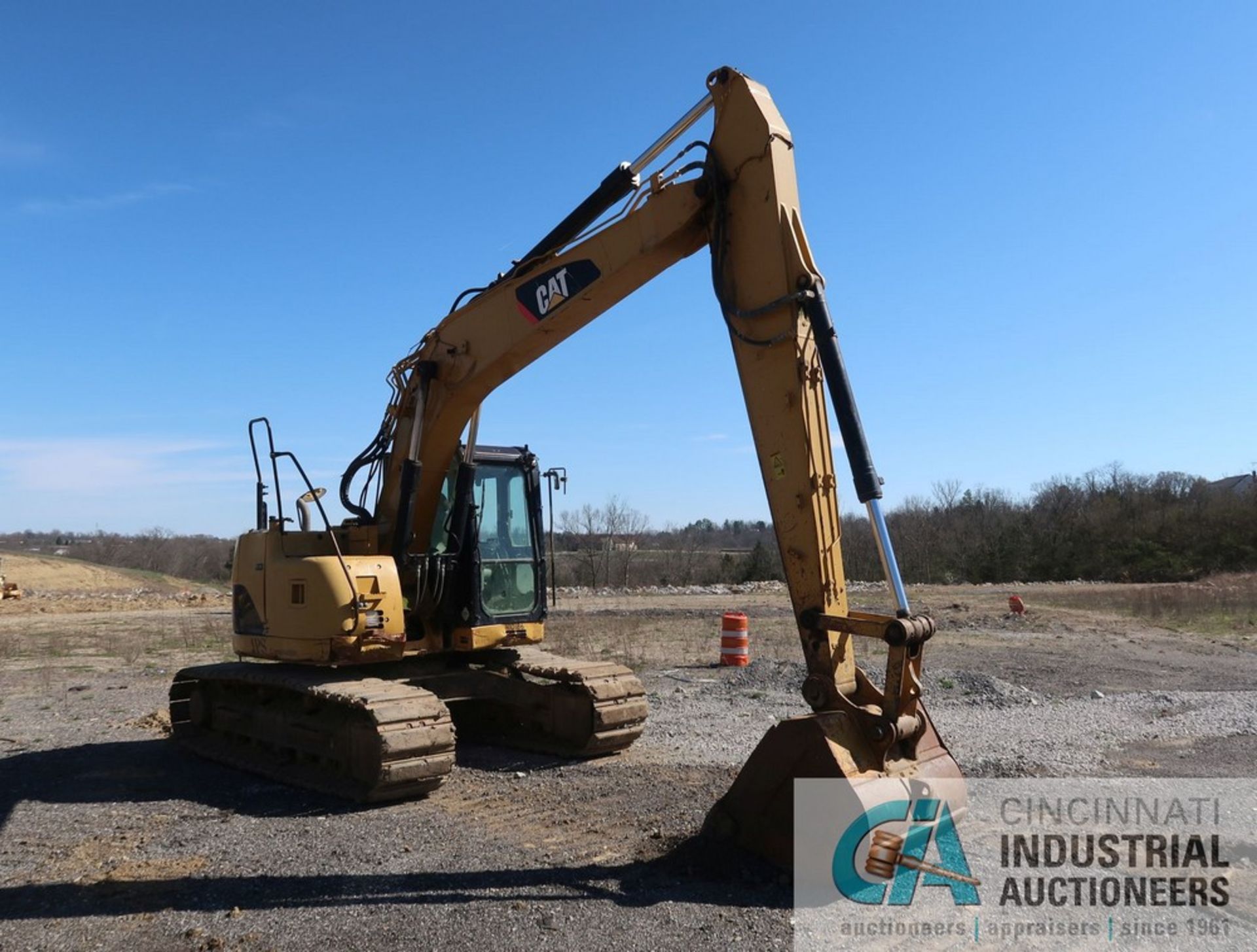 CATERPILLAR MODEL 314D LCR HYDRAULIC TRACK EXCAVATOR; S/N CAT0314DLSSZ00292, 36" WIDE BUCKET, 24" - Image 2 of 14