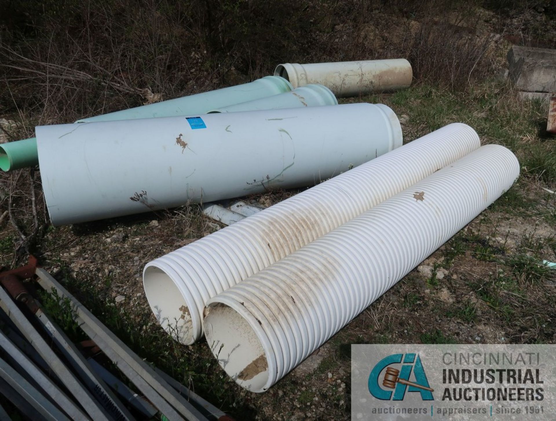 (LOT) MISCELLANEOUS PVC PIPE **LOCATED AT 900 LICKING PIKE, WILDER, KY 41076** - Image 5 of 7