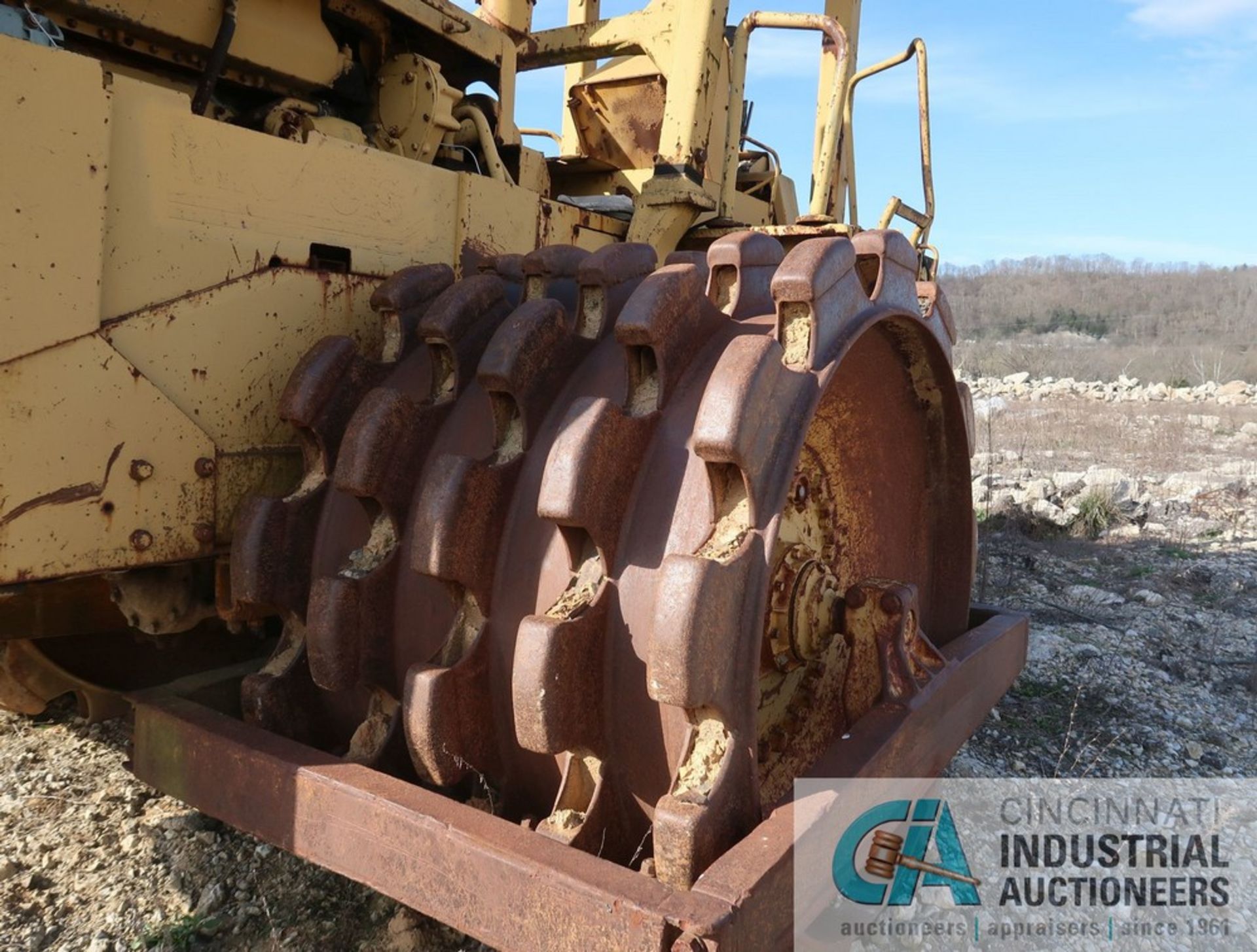 CATERPILLAR MODEL 825B SHEEPS FOOT COMPACTOR; S/N N/A (NEW 1973), 168" STRAIGHT BLADE, 46" WIDE - Image 11 of 16