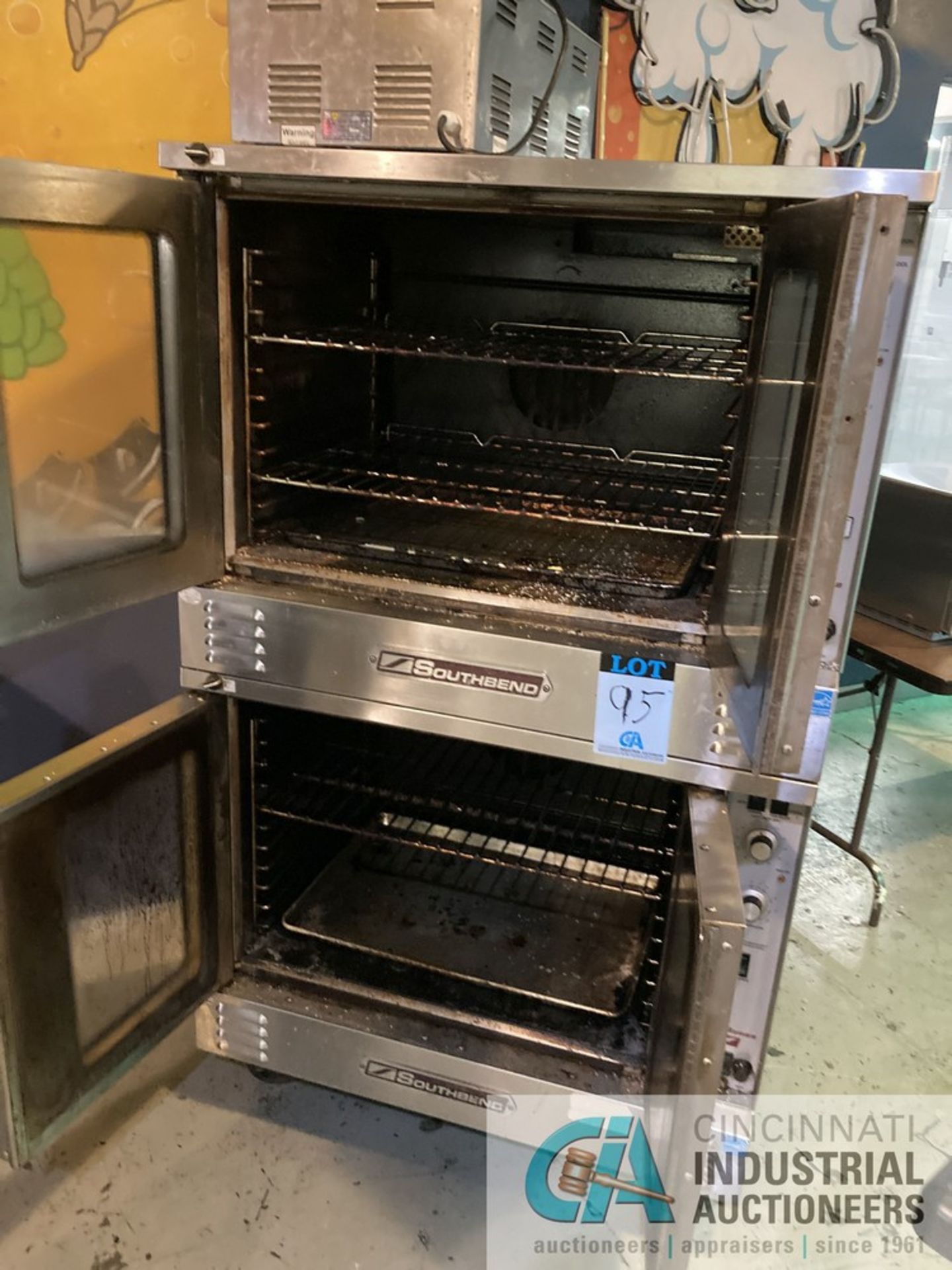 SOUTHBEND B-SERIES DOUBLE STACK CONVECTION OVEN **For convenience, the loading fee of $150.00 will - Image 2 of 4